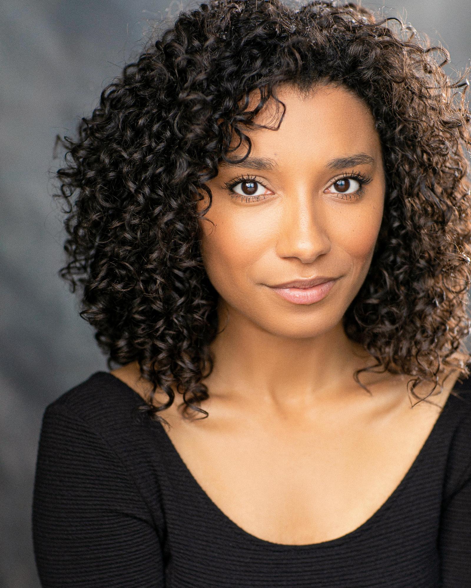 actor Adele James large photo