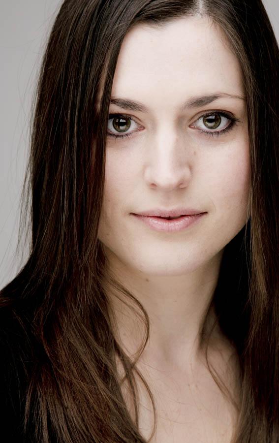 actor Sara Dylan large photo