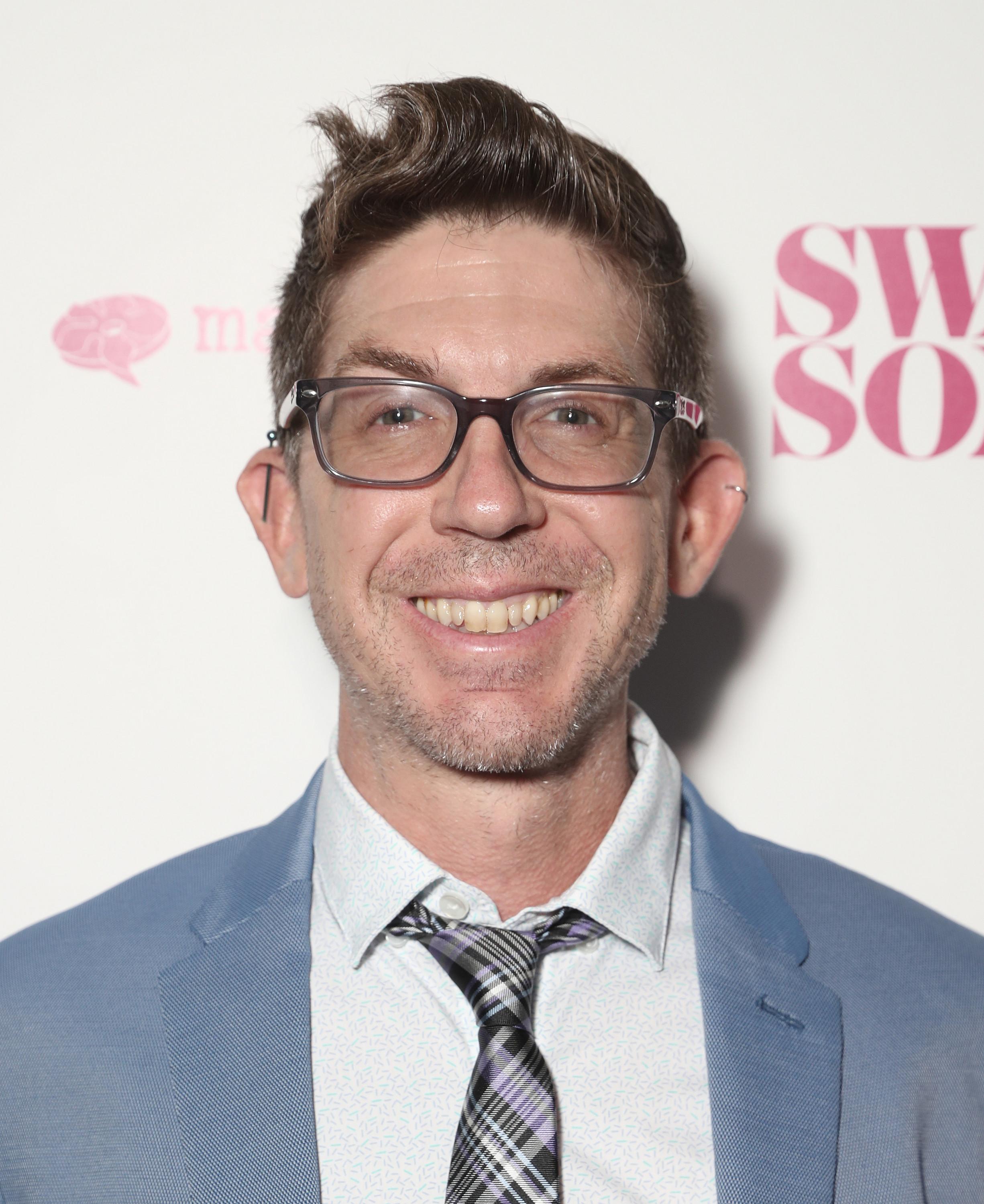 actor Eric Eisenbrey large photo