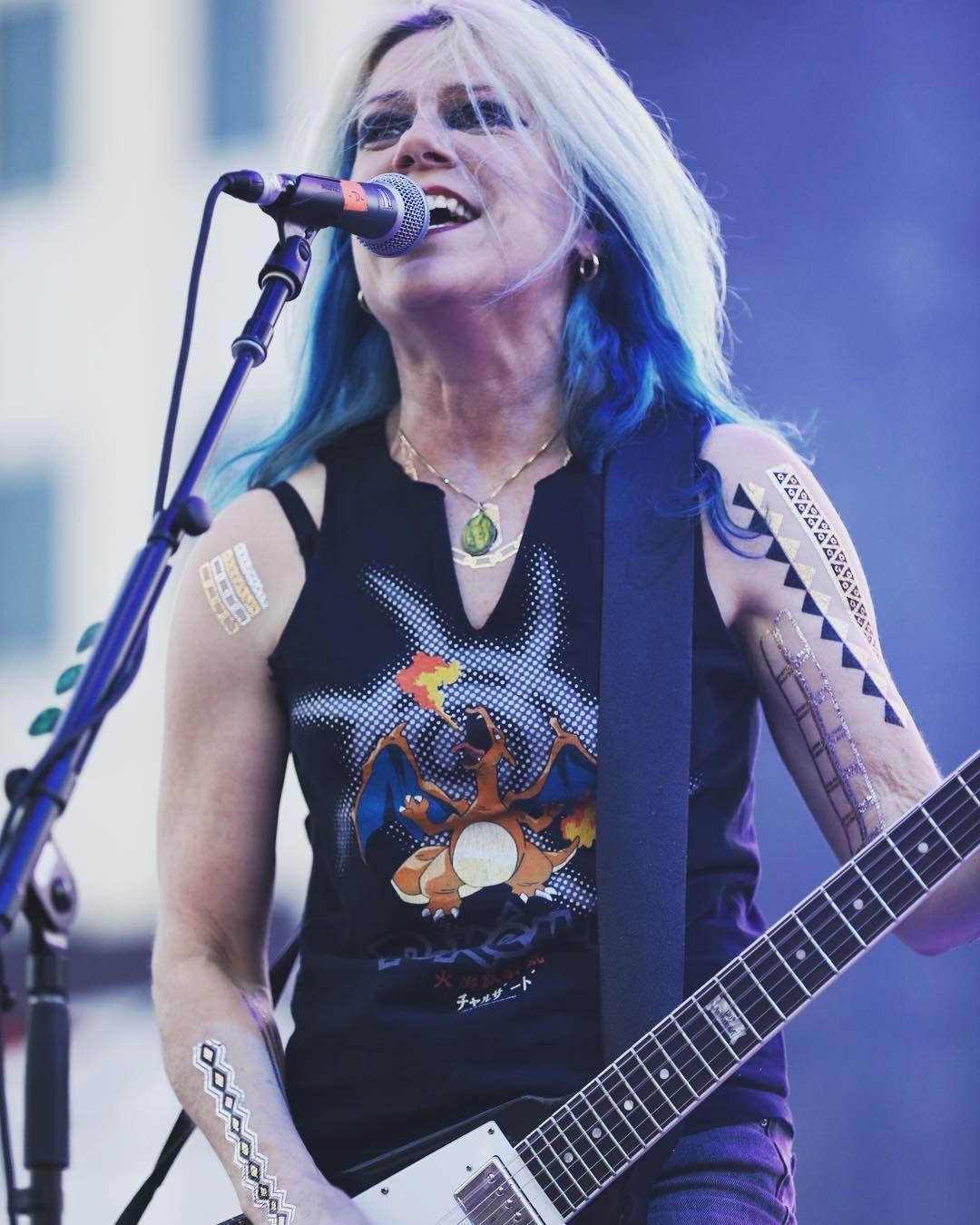 actor Donita Sparks large photo