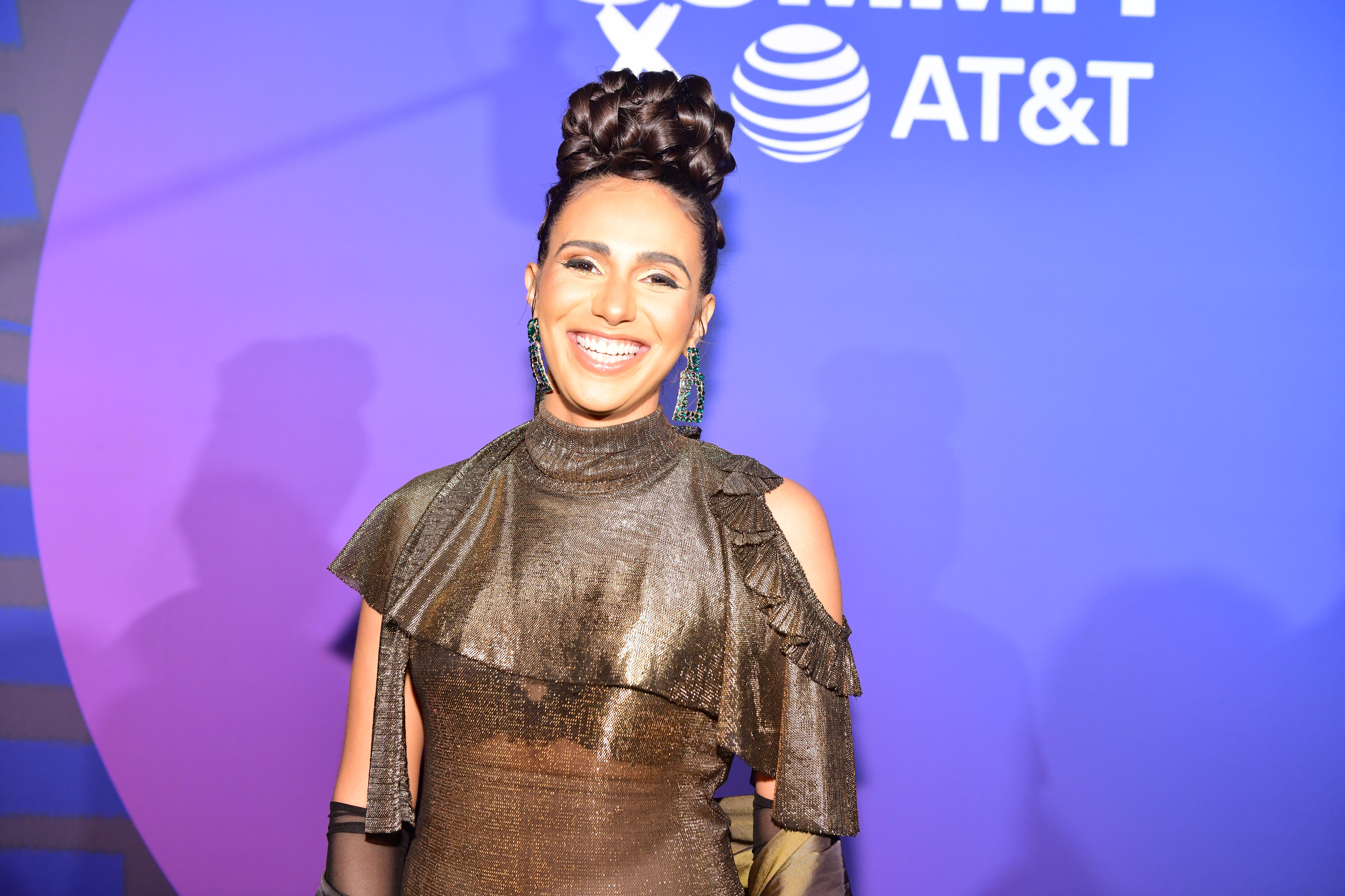 actor Analisa Velez large photo