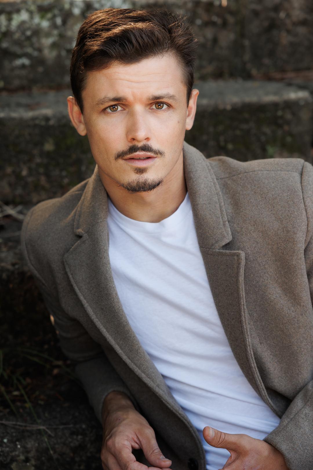 actor Adam Golledge large photo