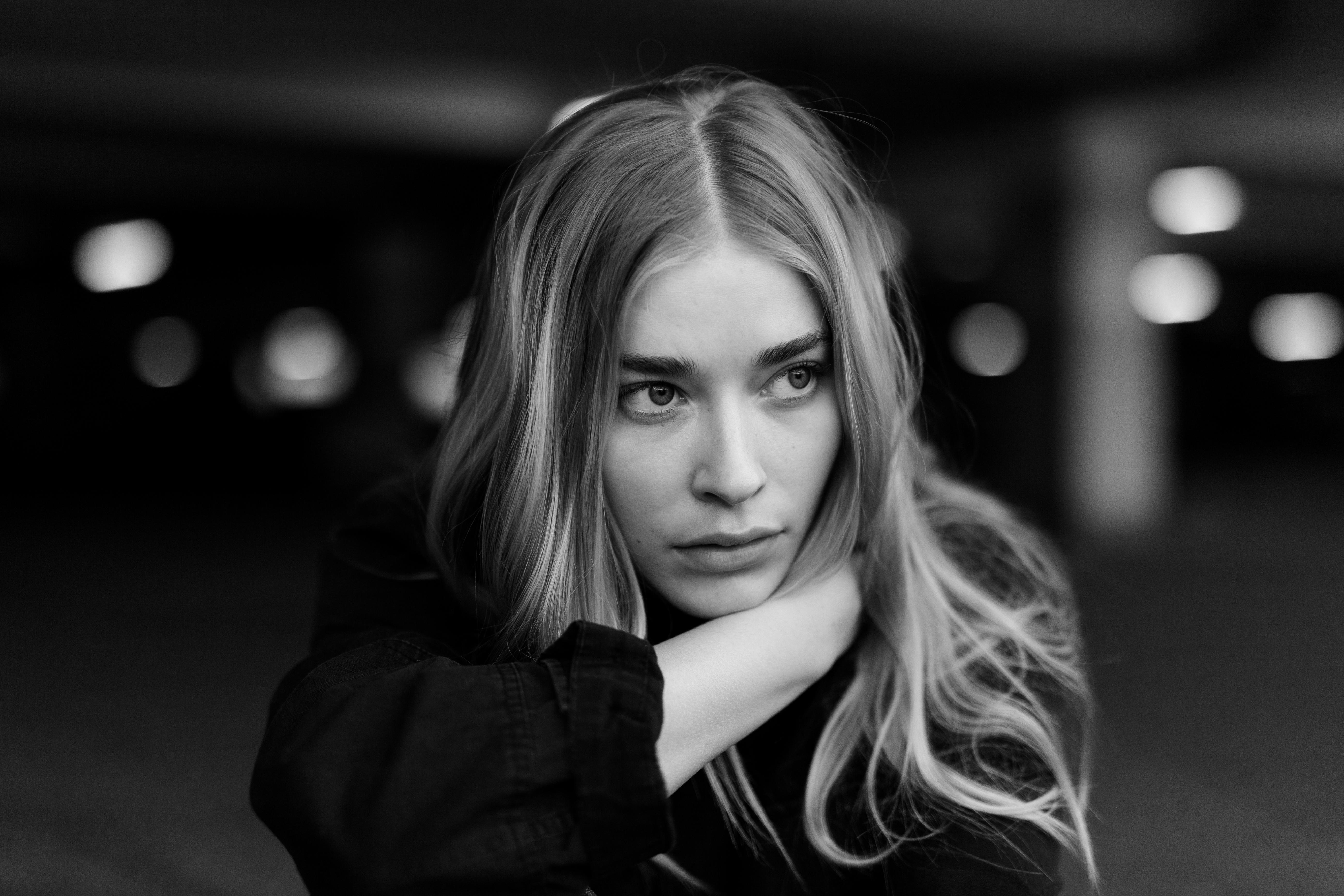 actor Milena Tscharntke large photo