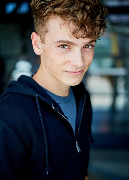 actor Matthew Bilodeau large photo