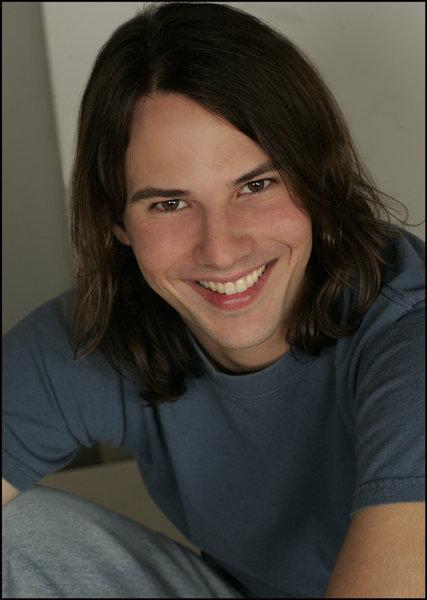 actor Kevin Allesee large photo