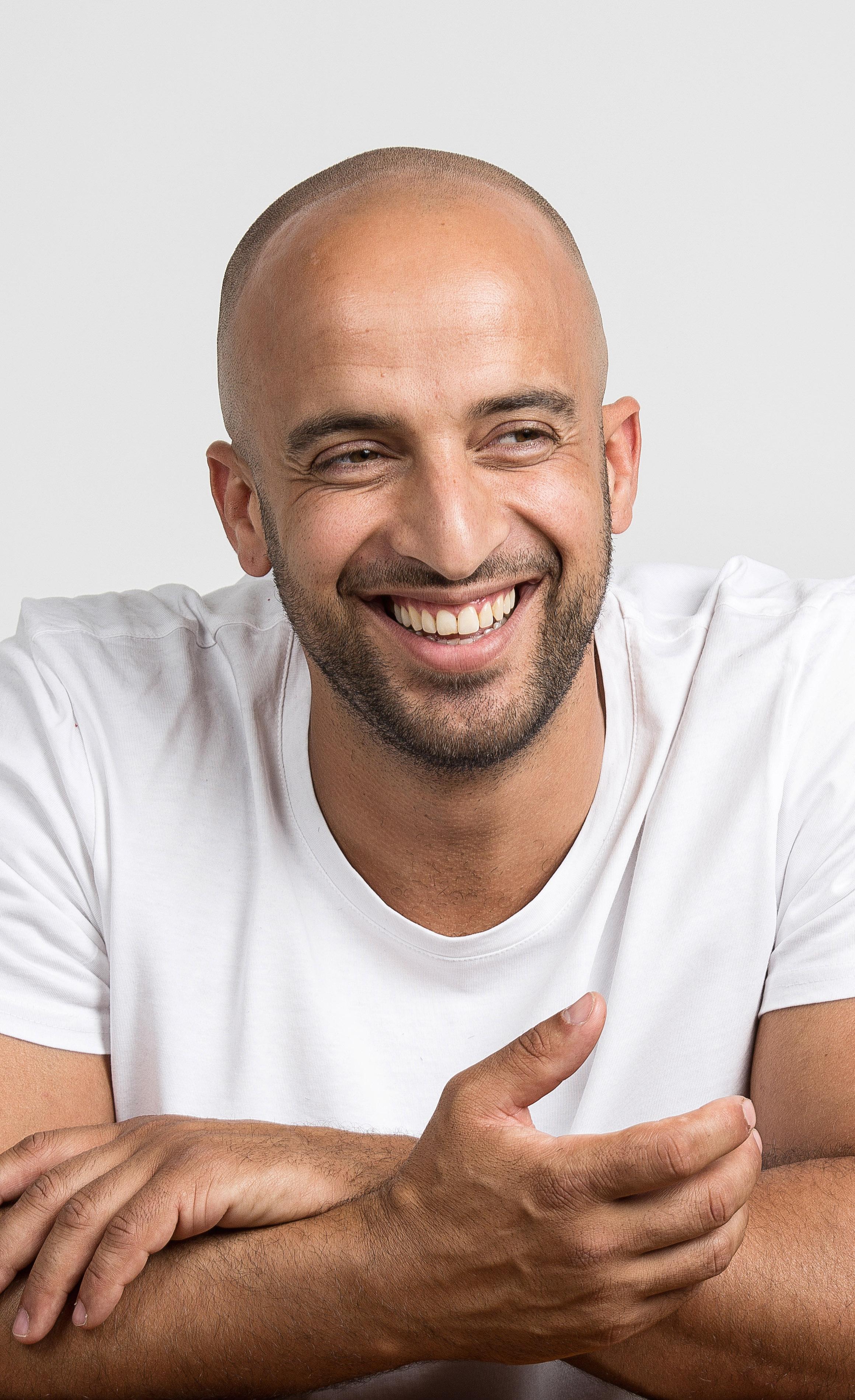 actor Walid Benmbarek large photo