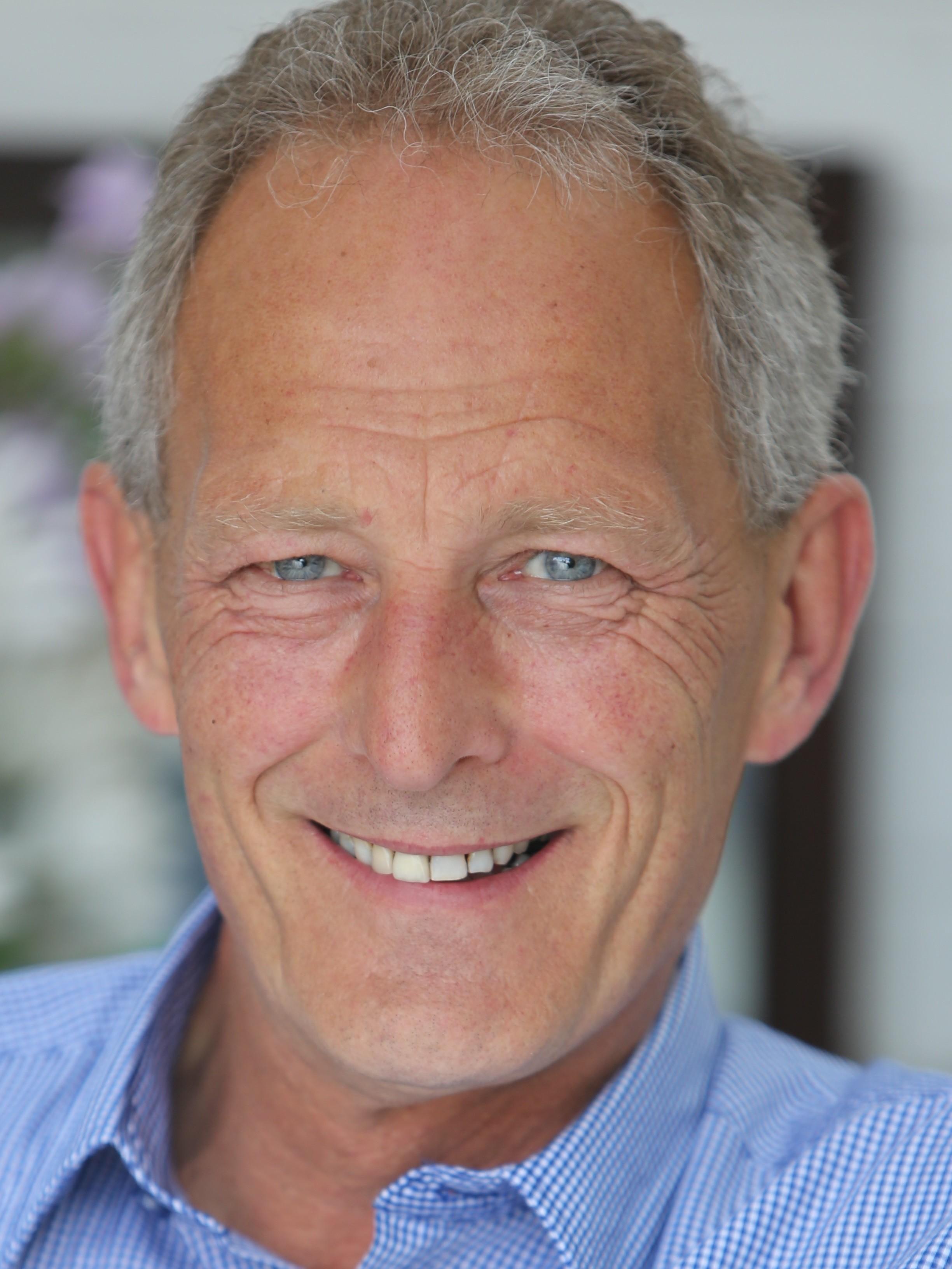 actor Tony Pankhurst large photo