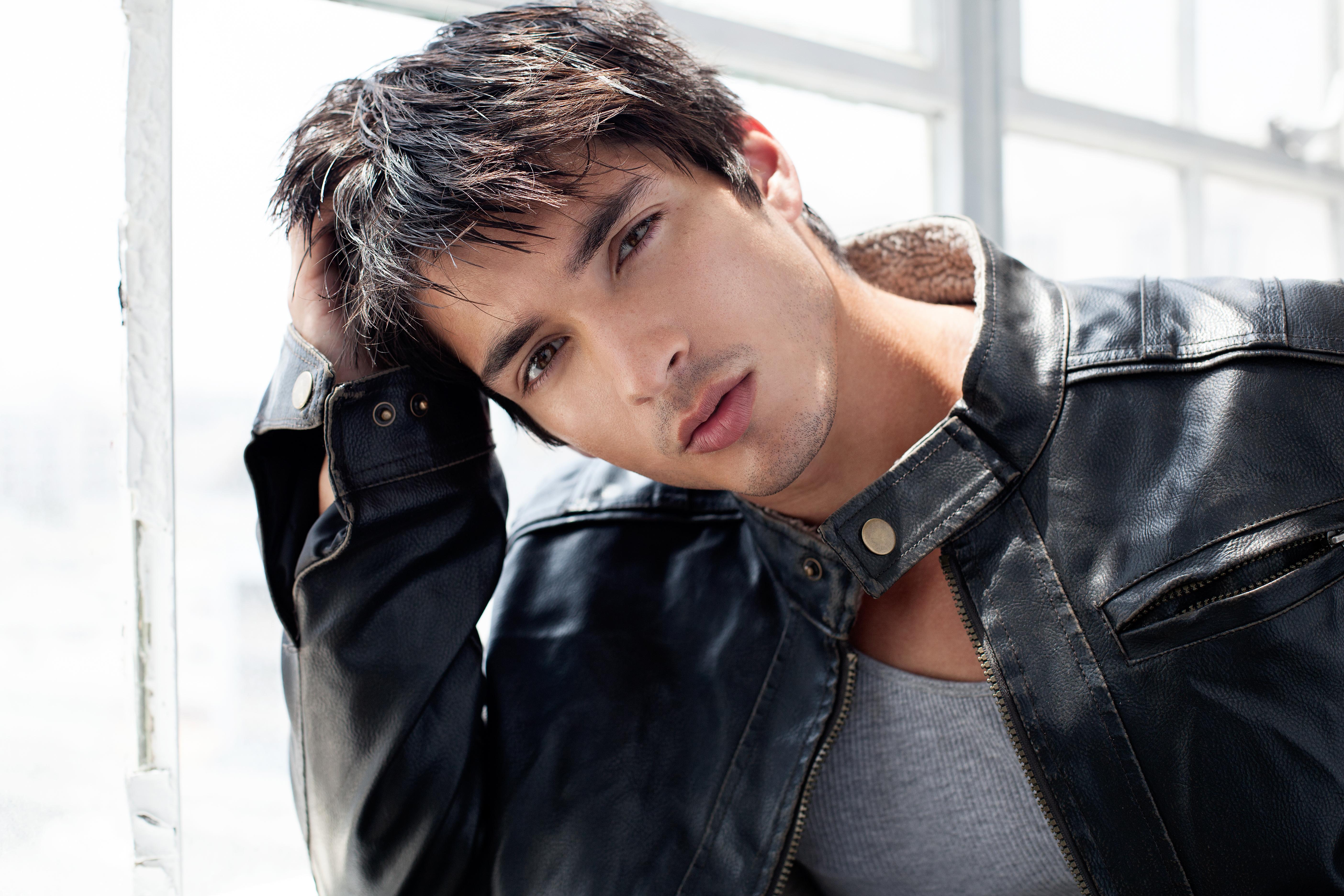 actor Jordan Diambrini large photo