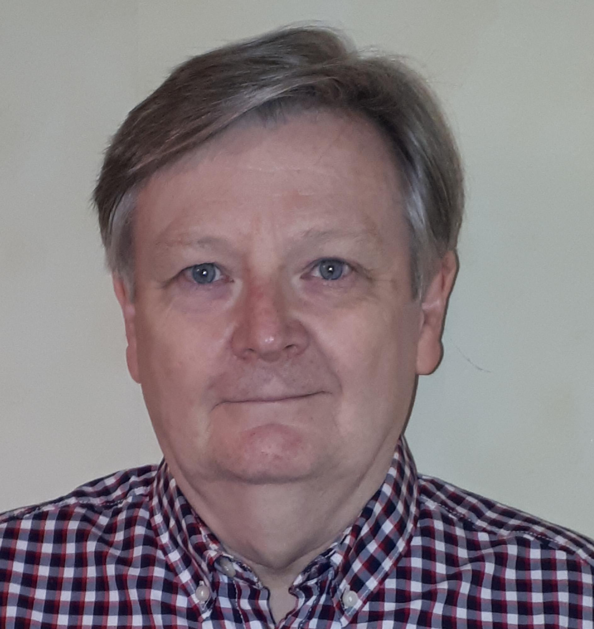 actor Ernest Vernon large photo