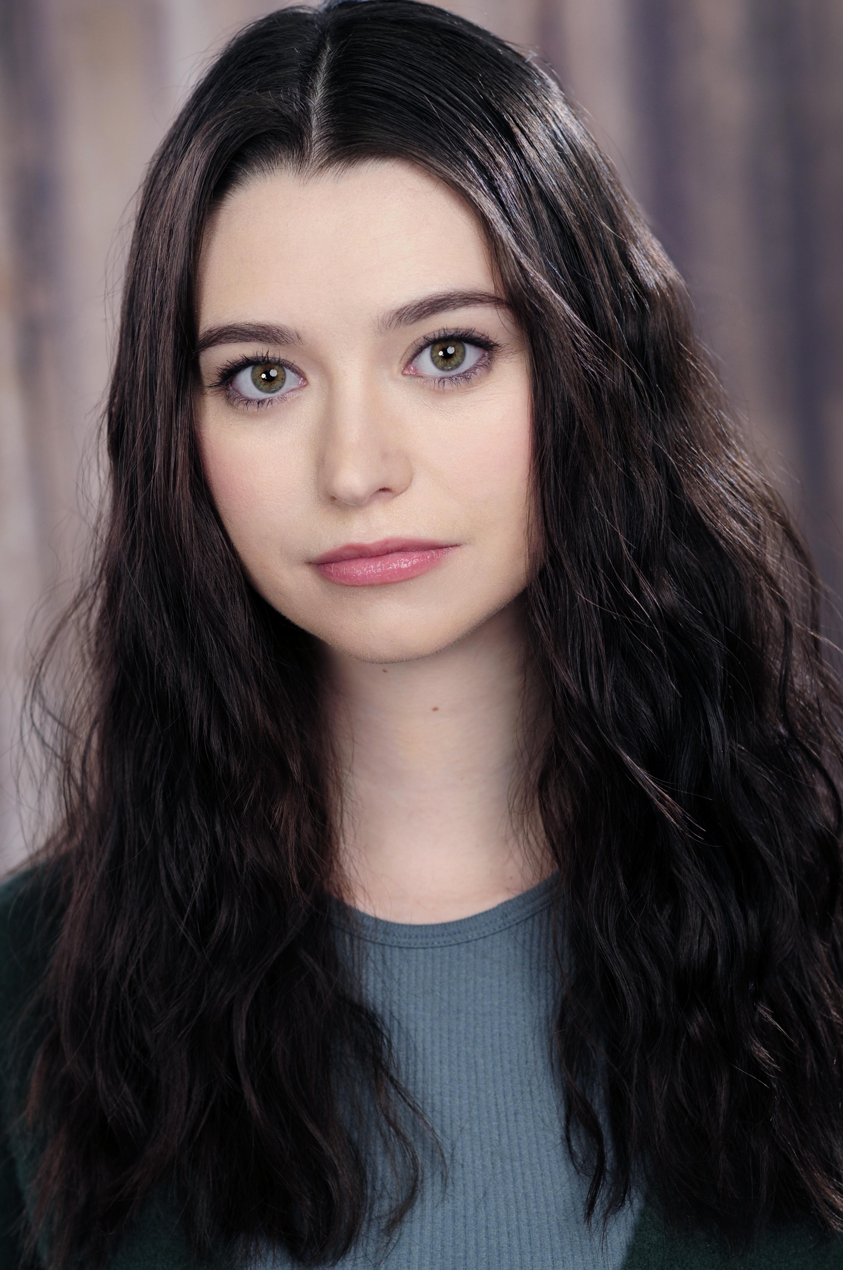 actor Avery Baker large photo