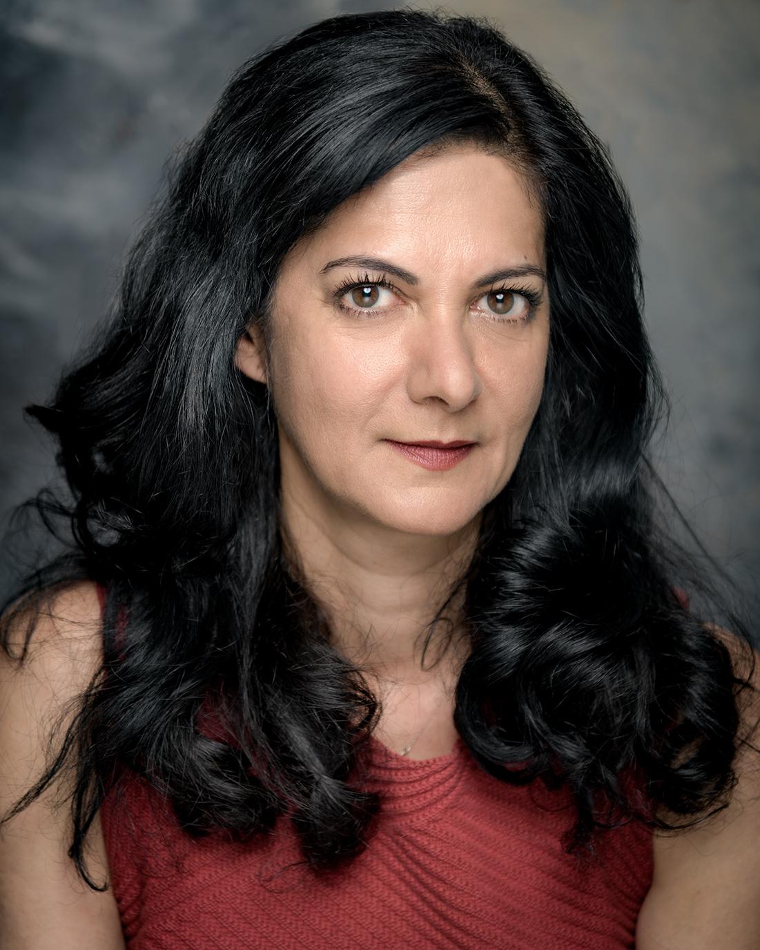 actor Aneela Qureshi large photo