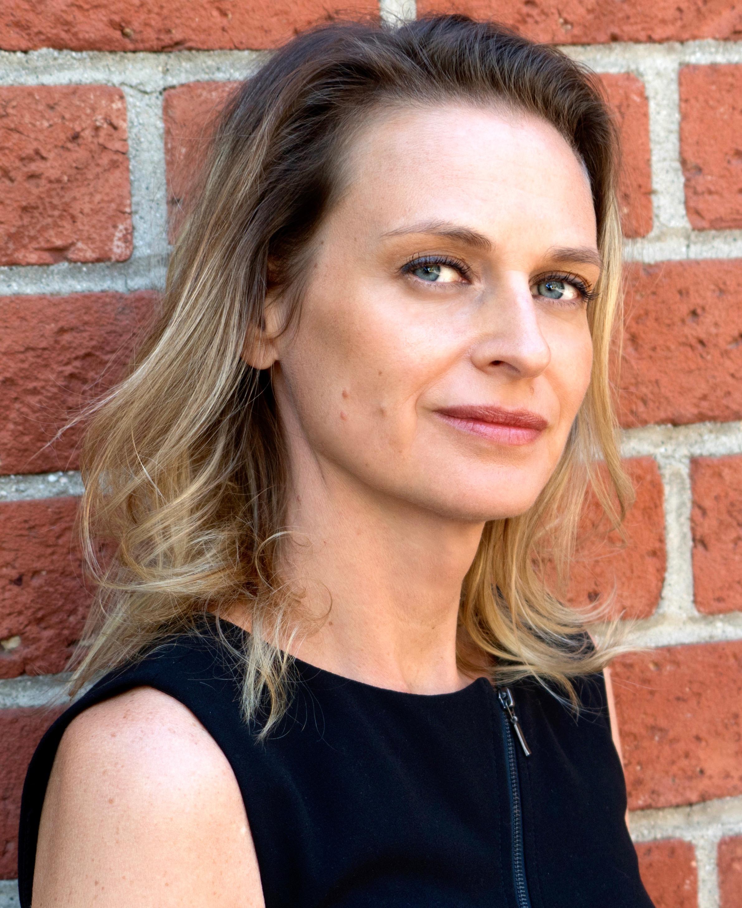 actor Petra Areskoug large photo