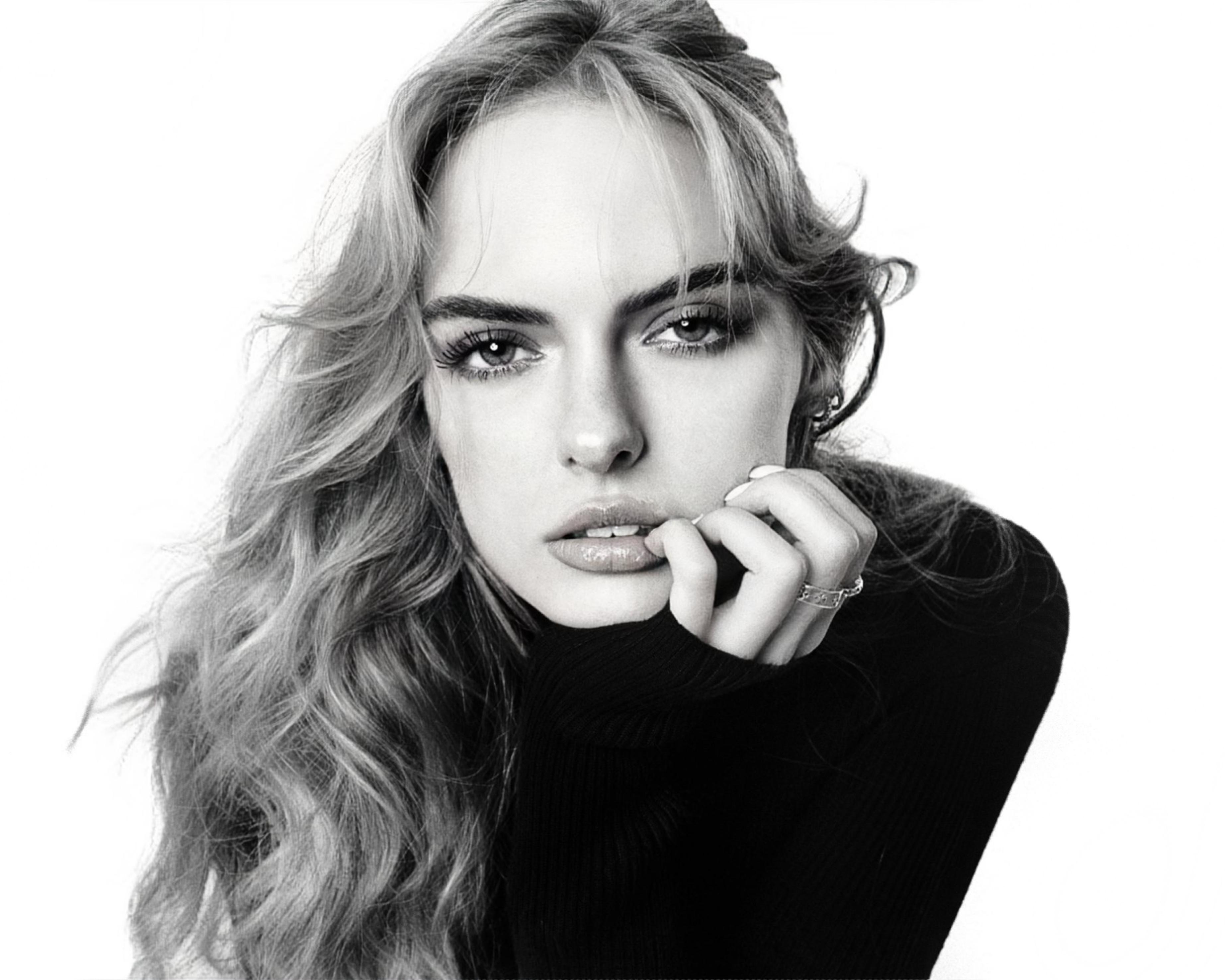 actor Jessica Belkin large photo