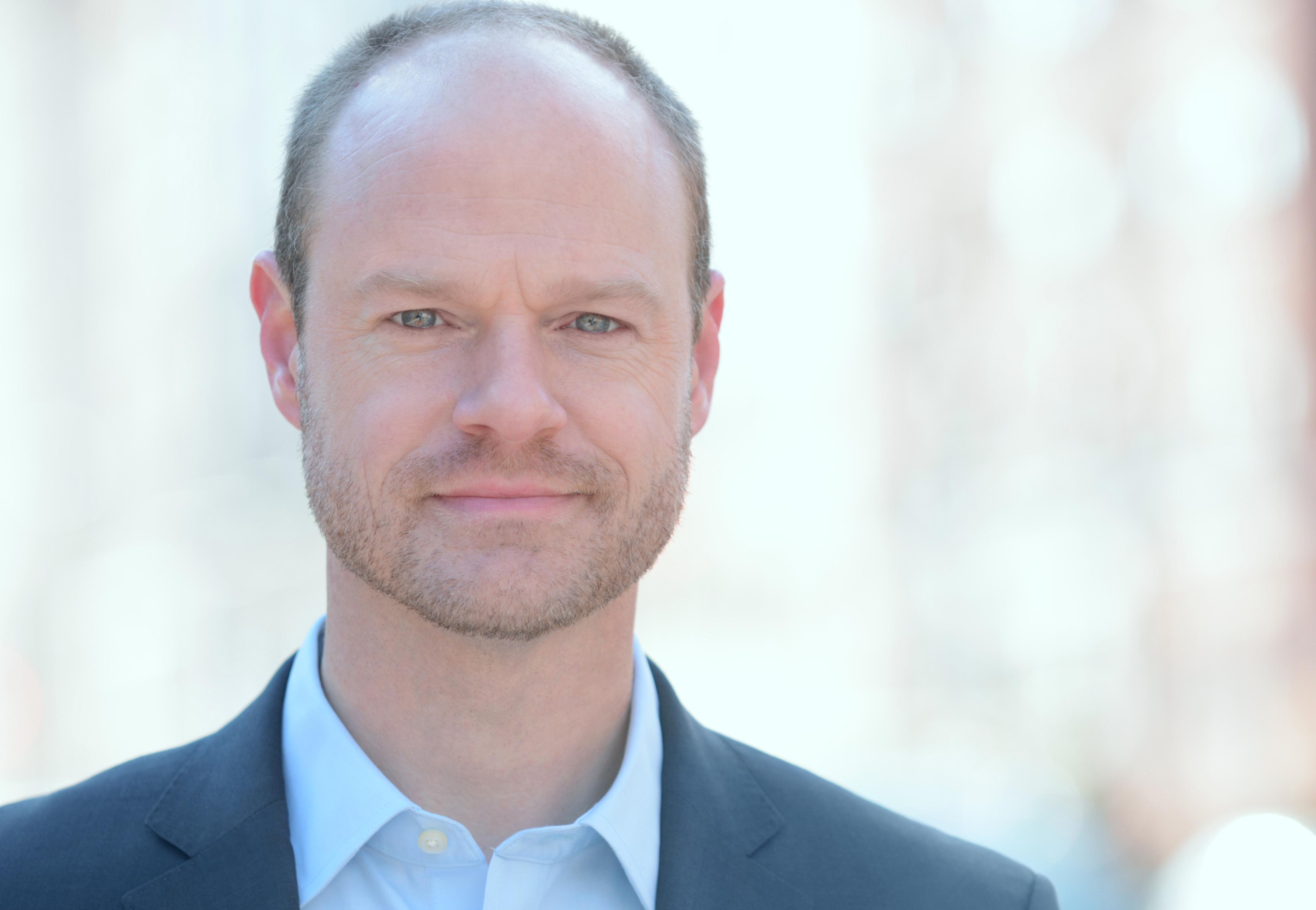 actor John Hemphill large photo