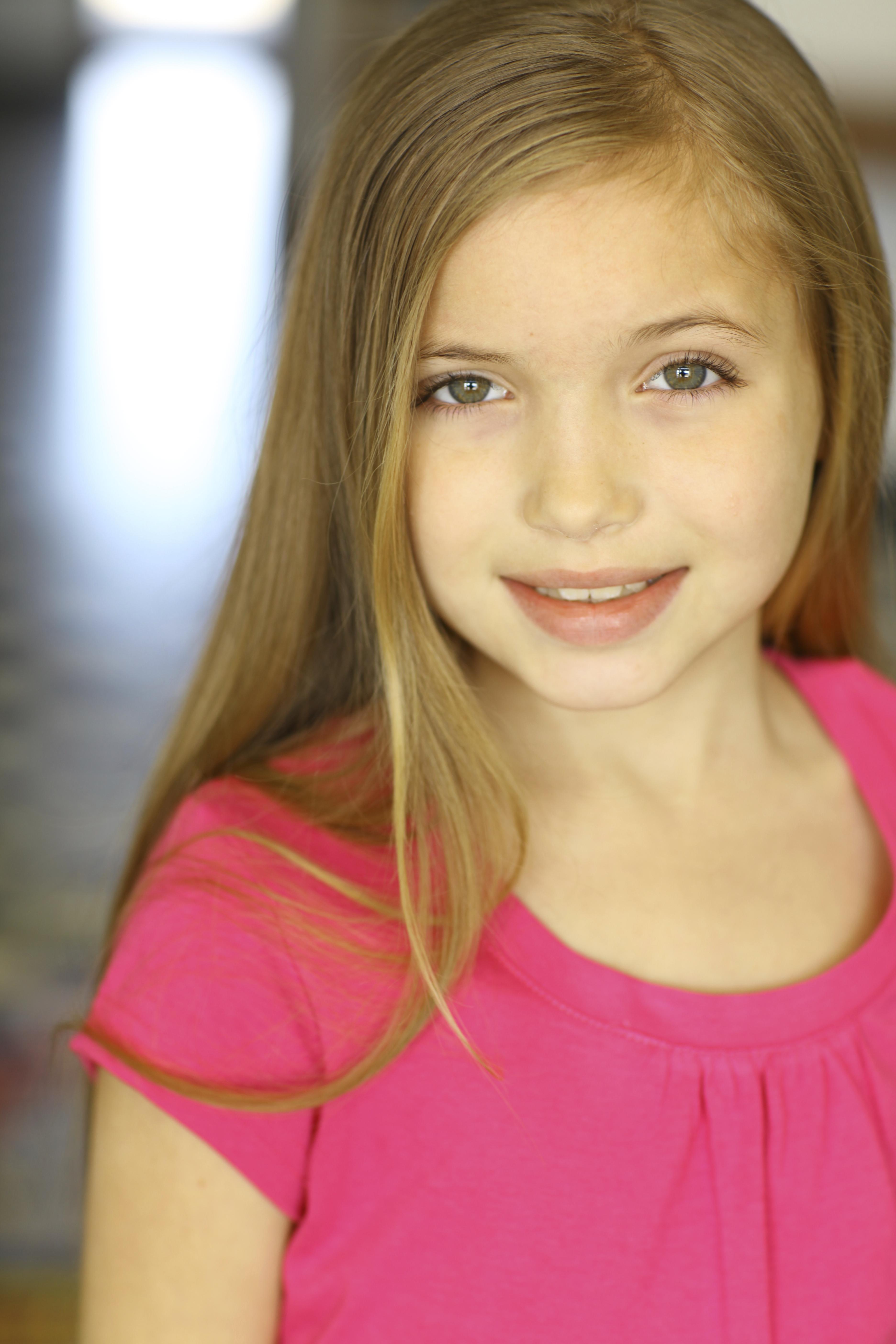 actor Rachel Ryals large photo