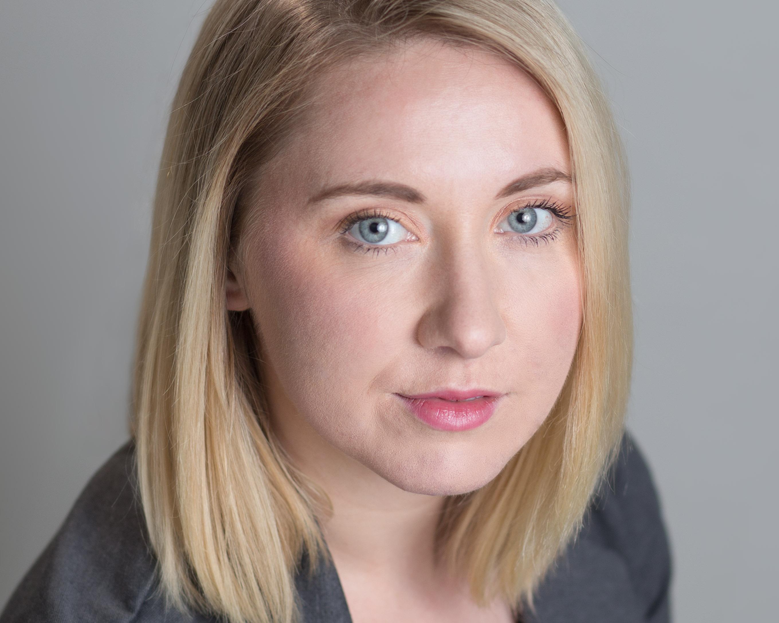 actor Anne Leigh Cooper large photo