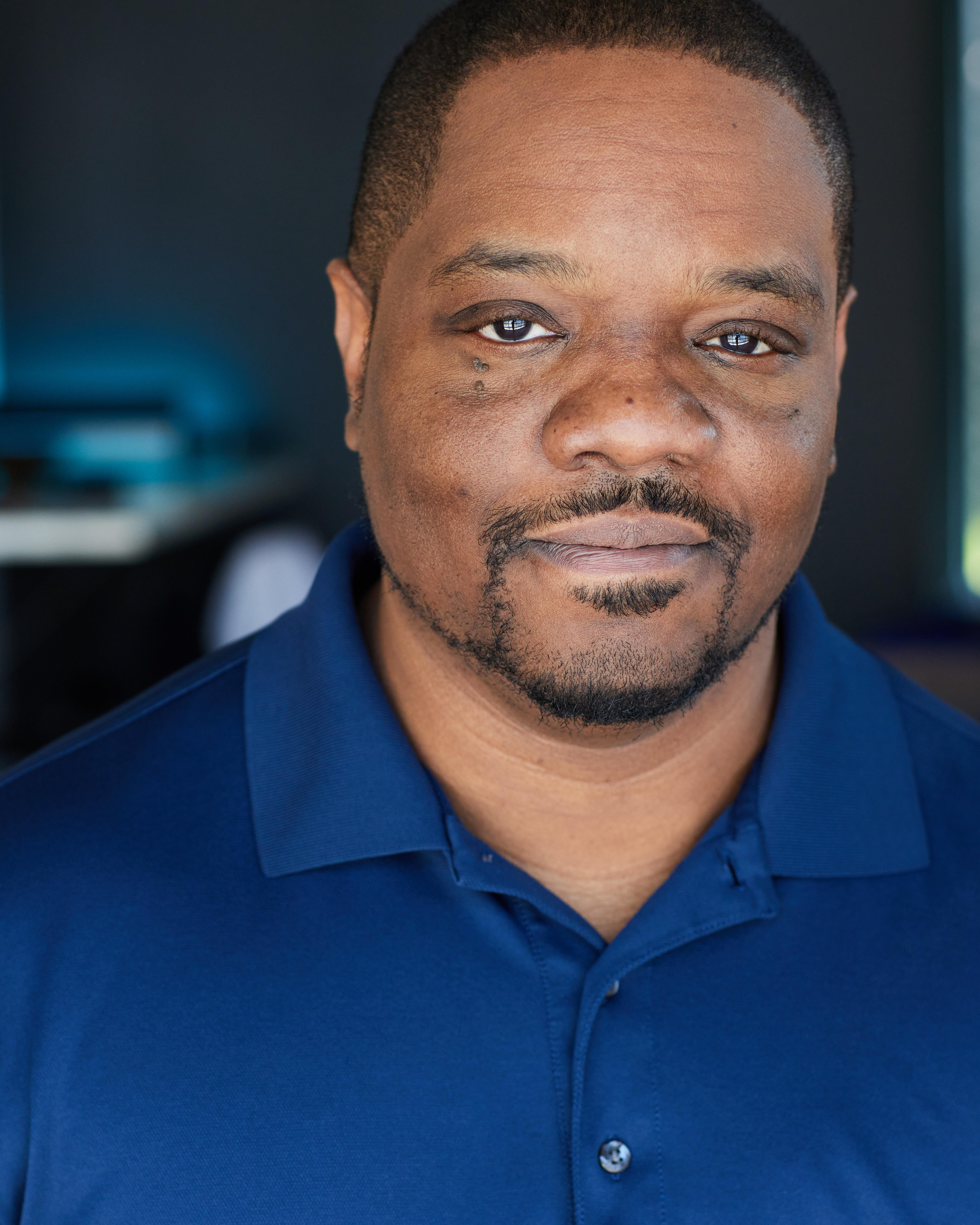 actor Allan Thomas large photo