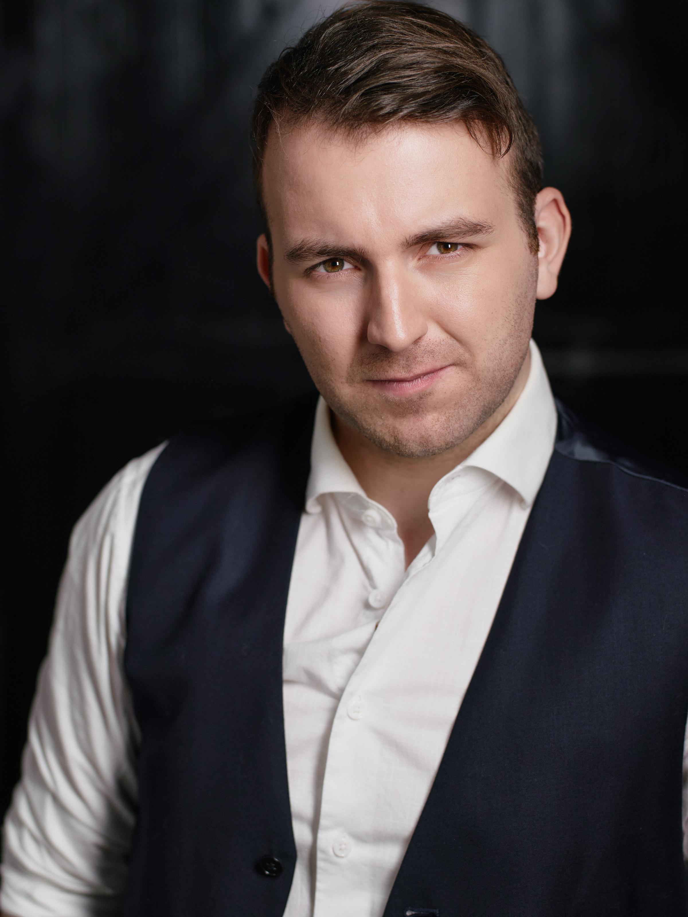 actor Callum Gault large photo