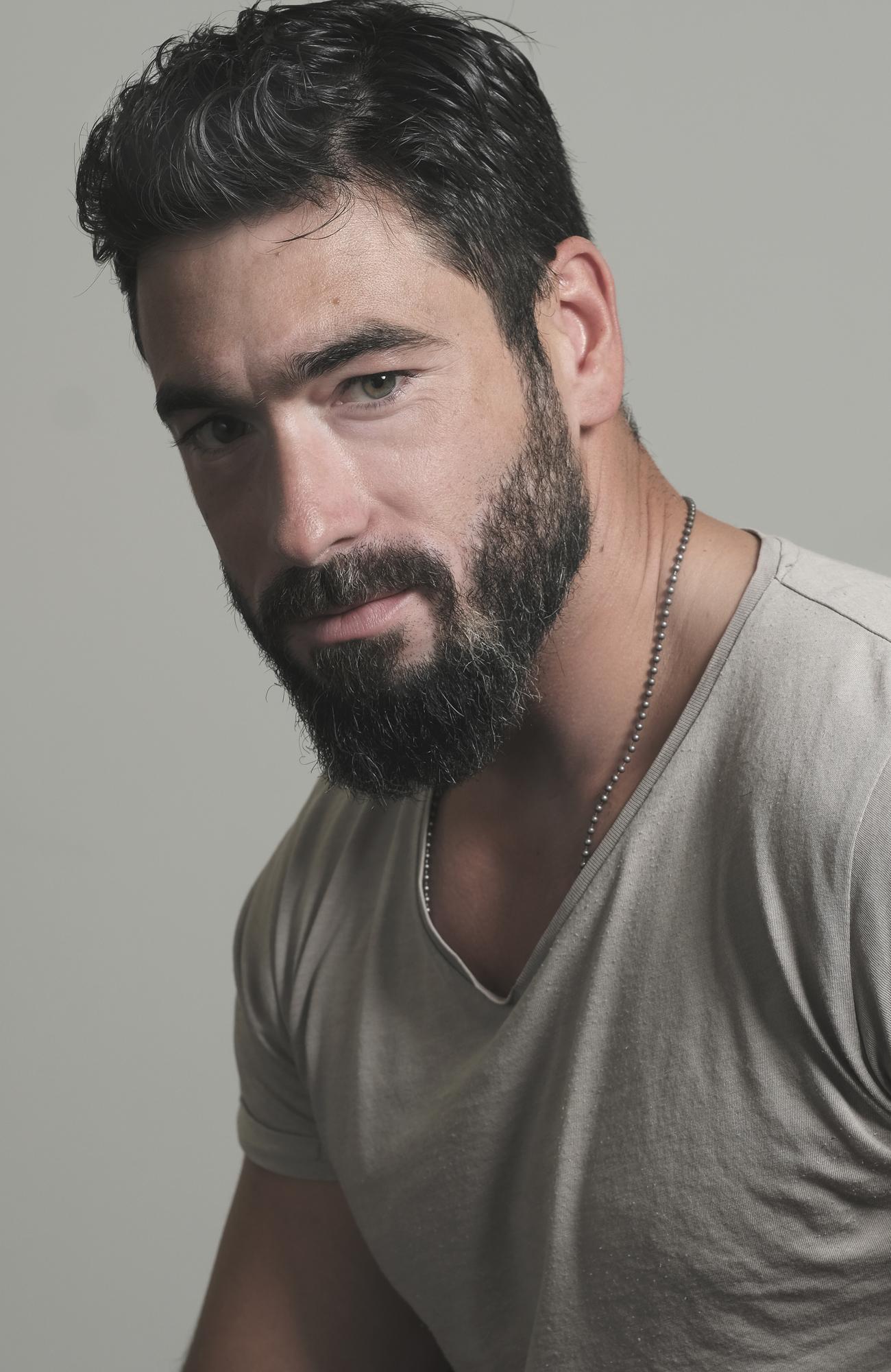 actor Carlos Carvalho large photo