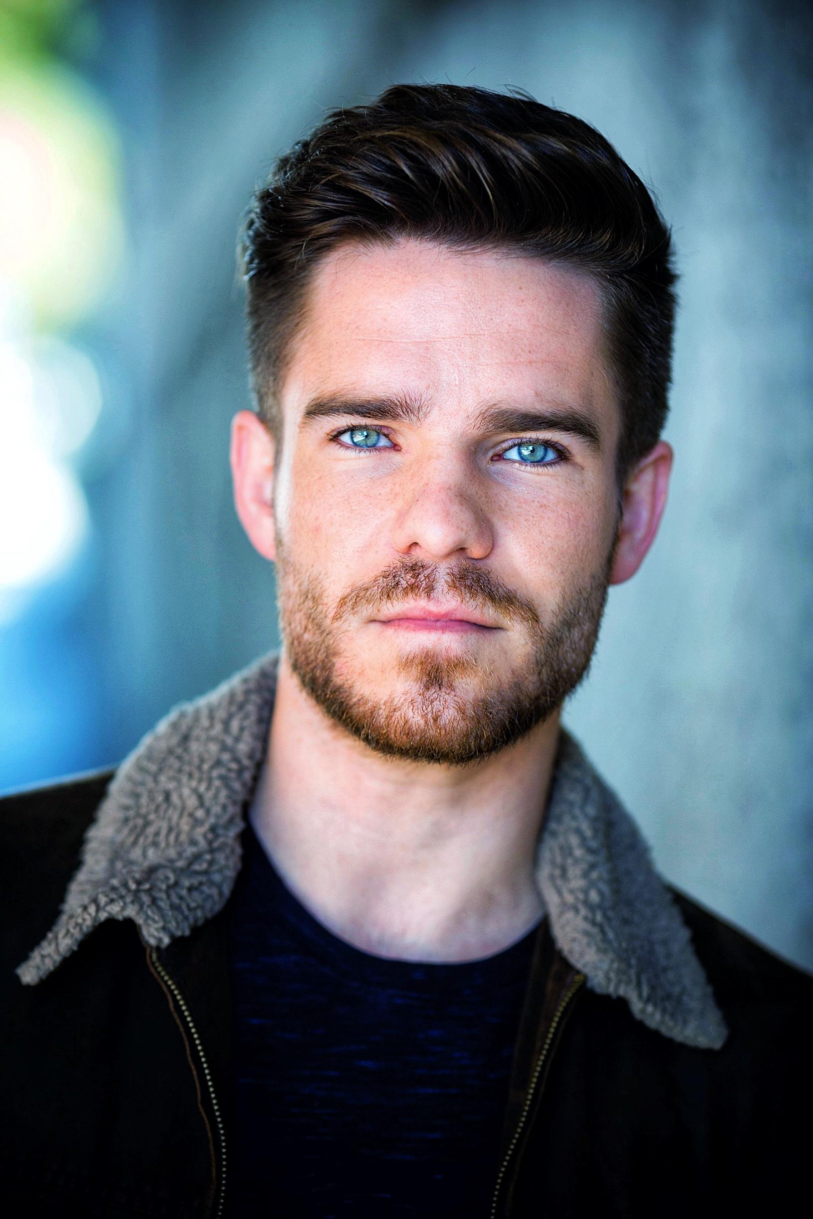 actor John Redlinger large photo