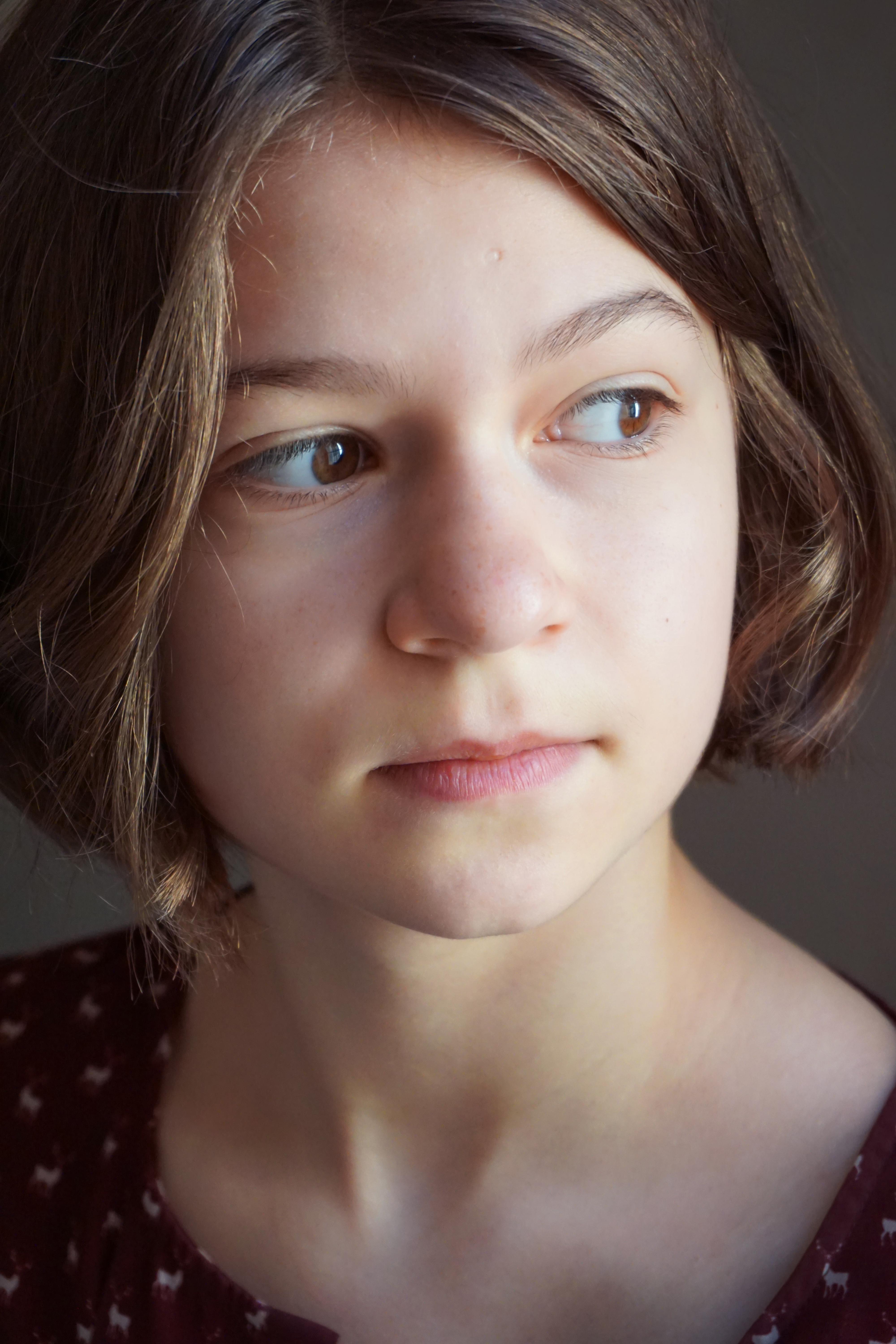 actor Nina Marlin large photo