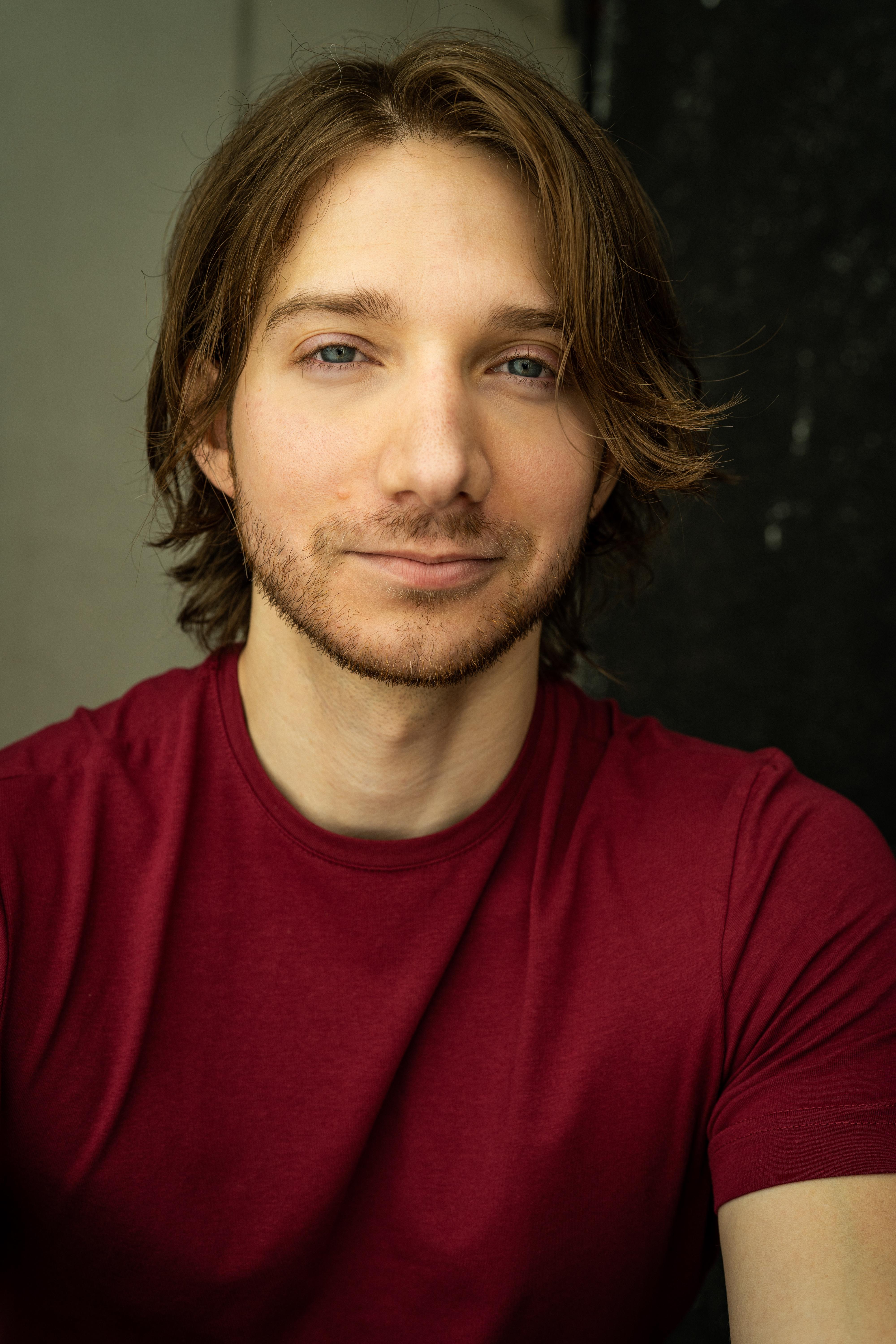 actor Elliott Francis large photo