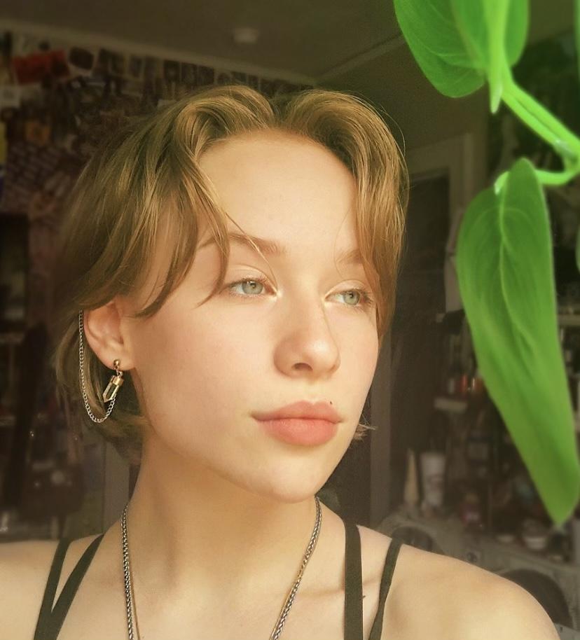 actor Marley Douglas large photo