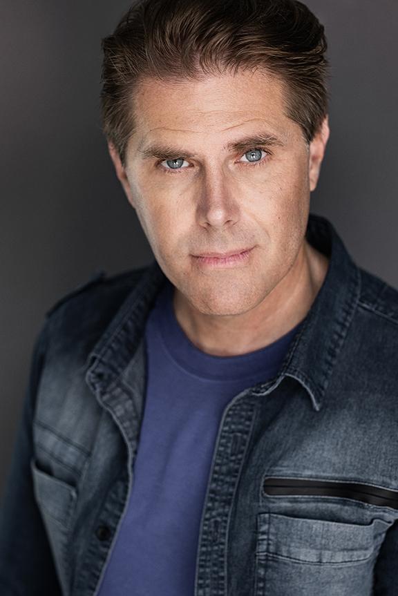 actor Michael T. Dean large photo