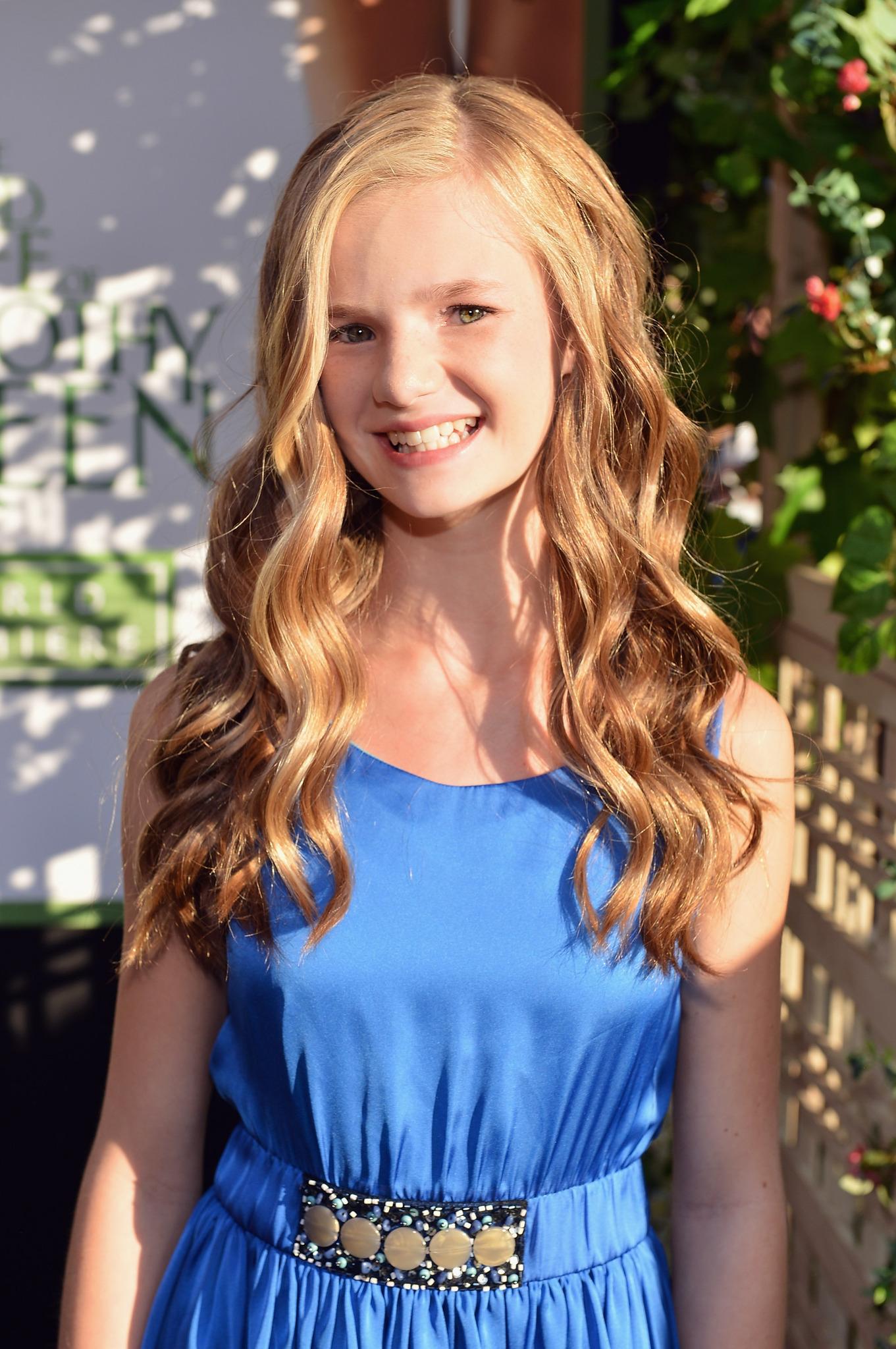 actor Lucy Gebhardt large photo