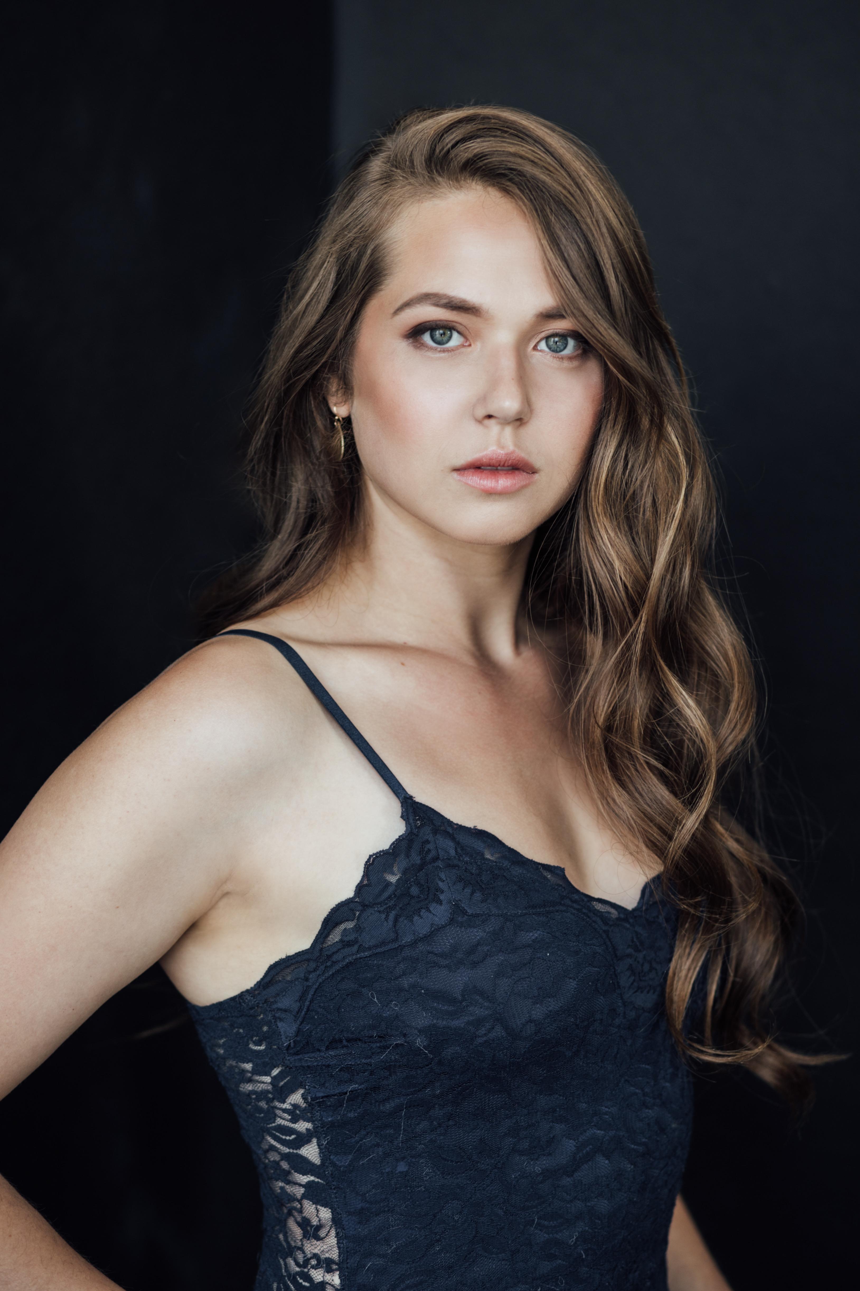 actor Rachel Drance large photo