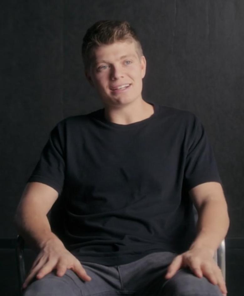 actor Austin Mills large photo