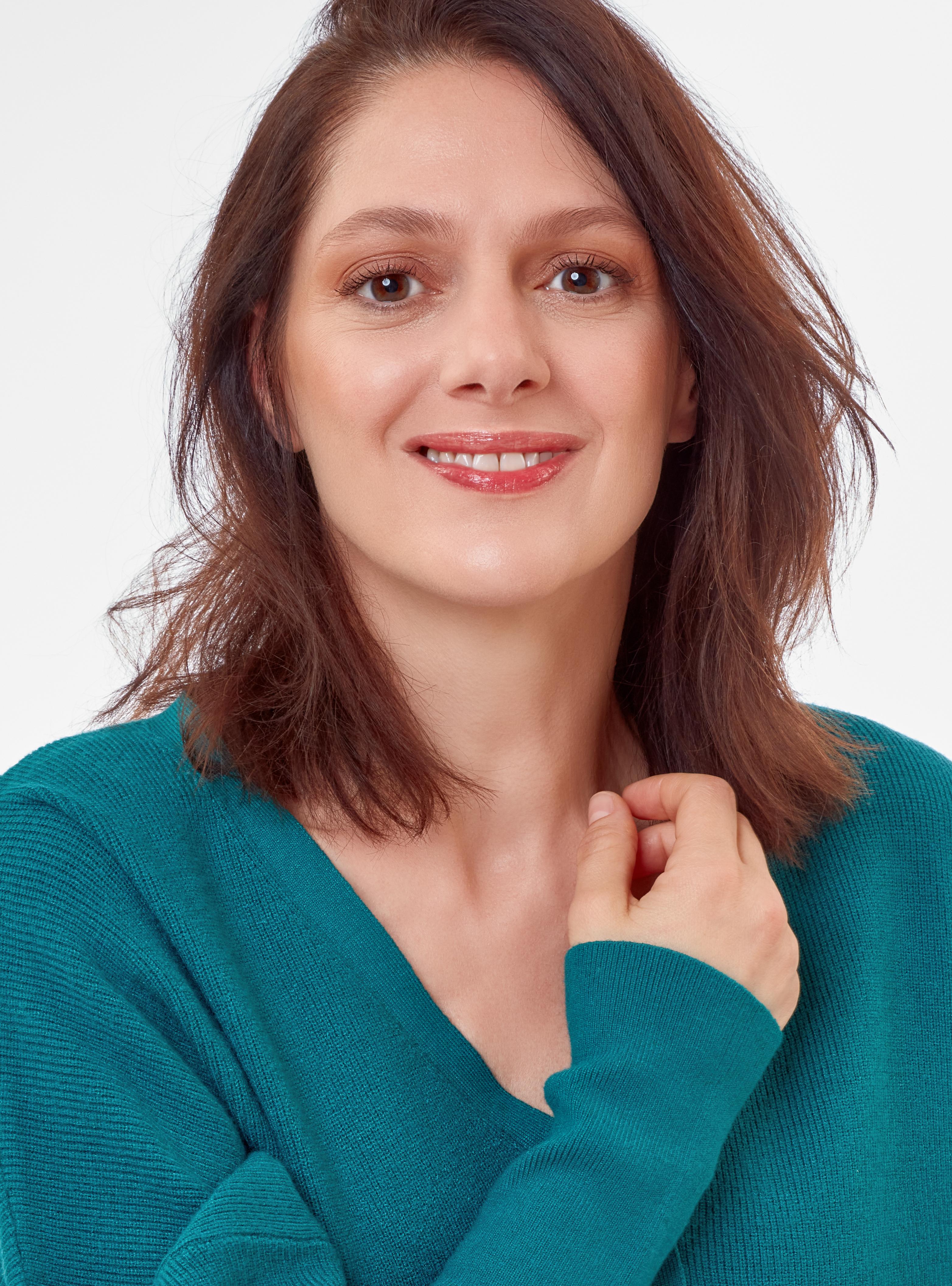 actor Klára Issová large photo