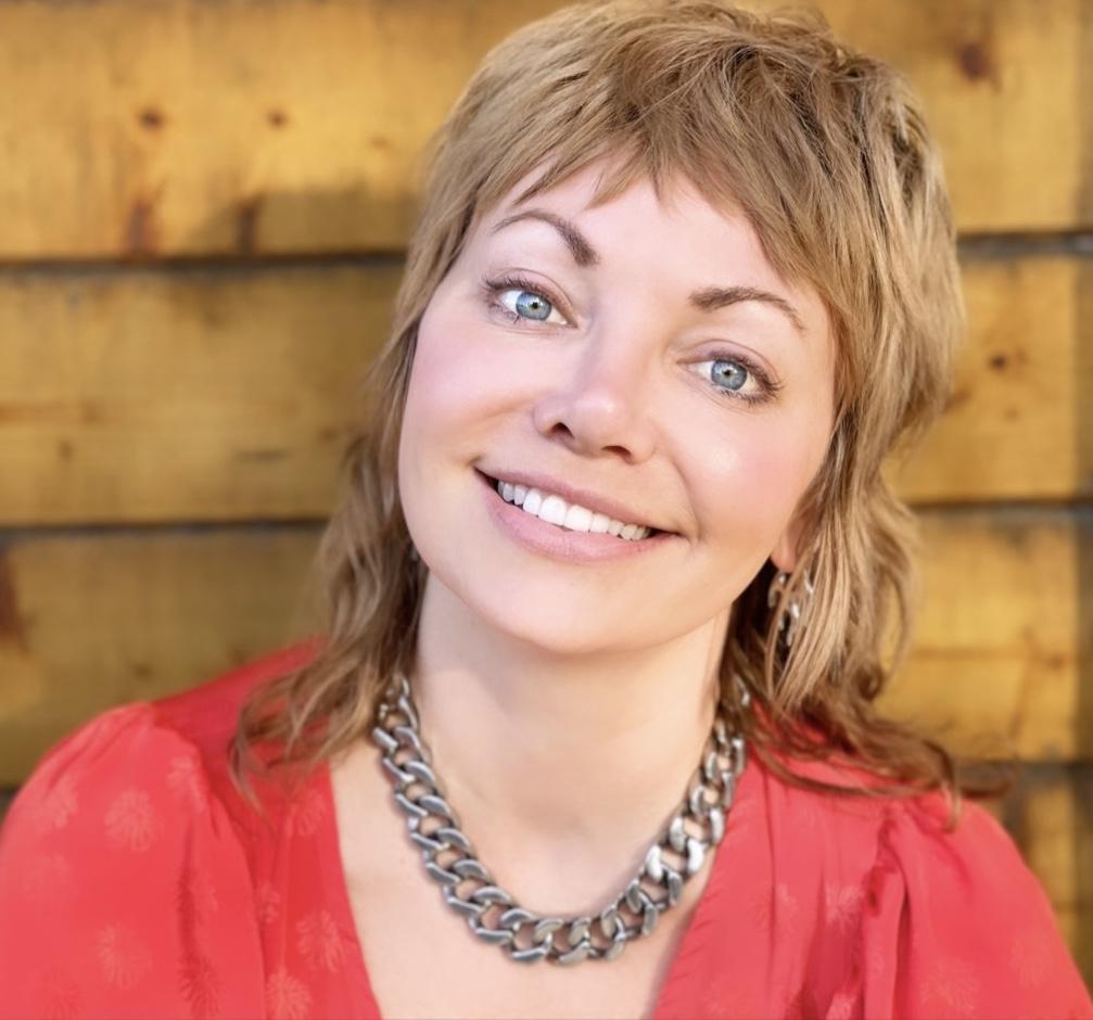 actor Jennifer Daley large photo