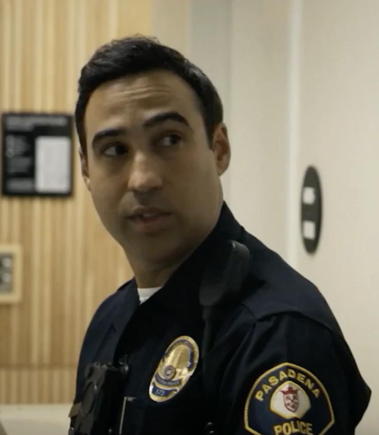 actor Aaron Colom large photo