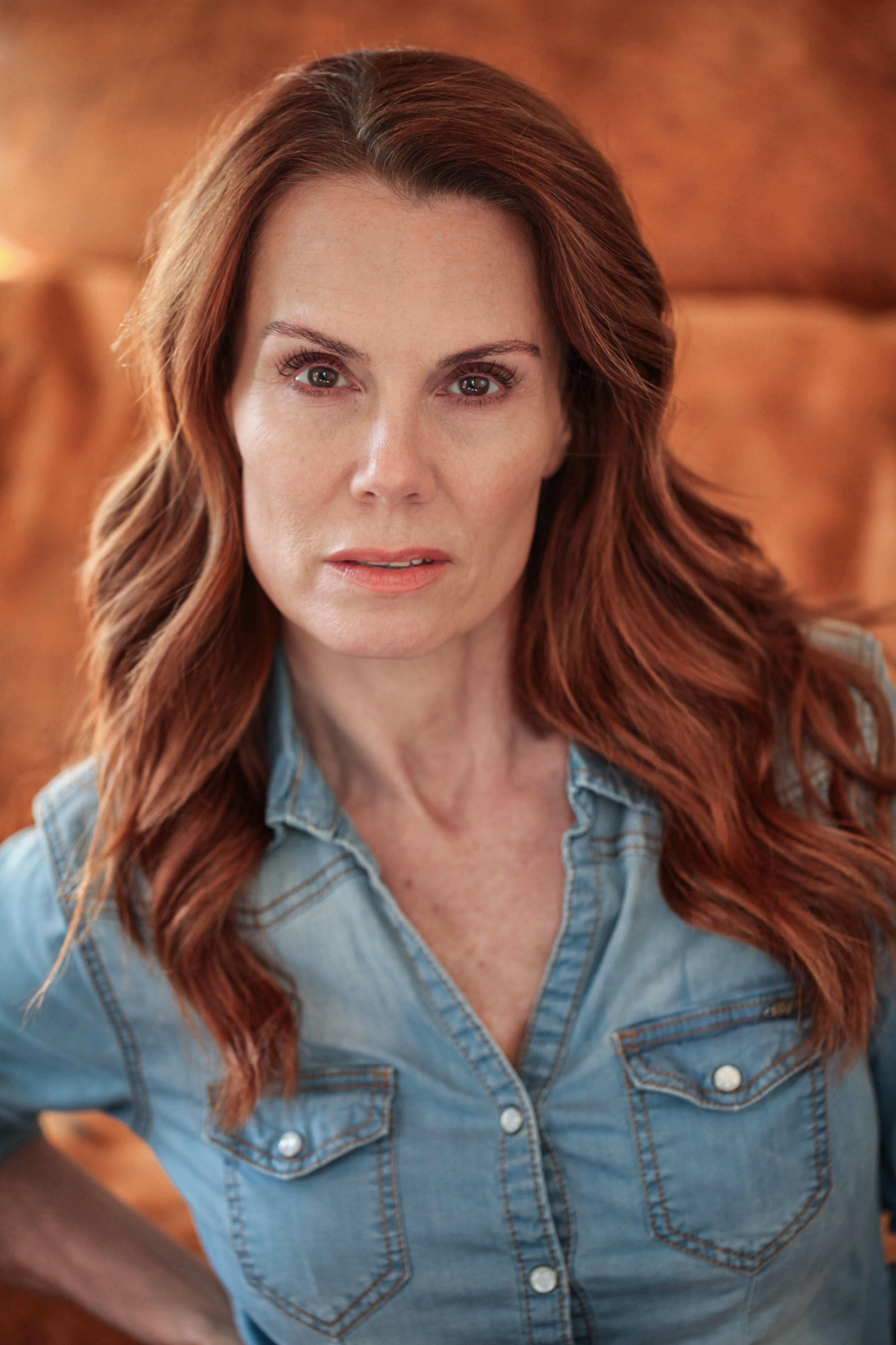 actor Suzie Haines large photo