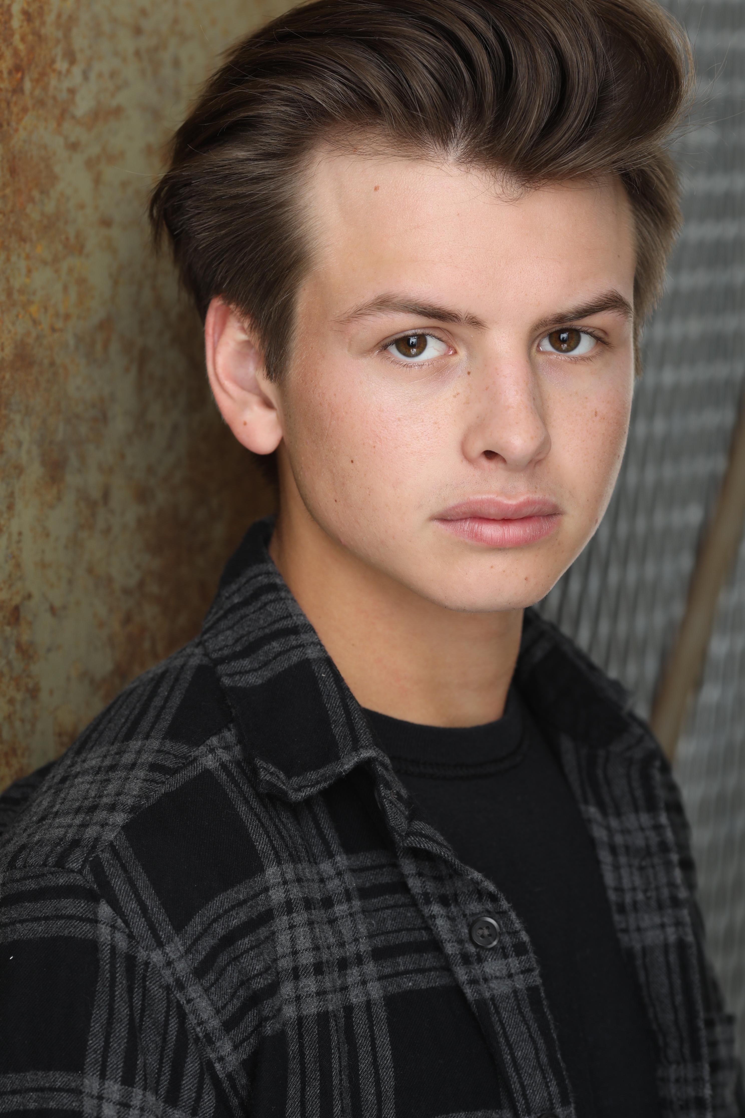 actor Justin Jarzombek large photo