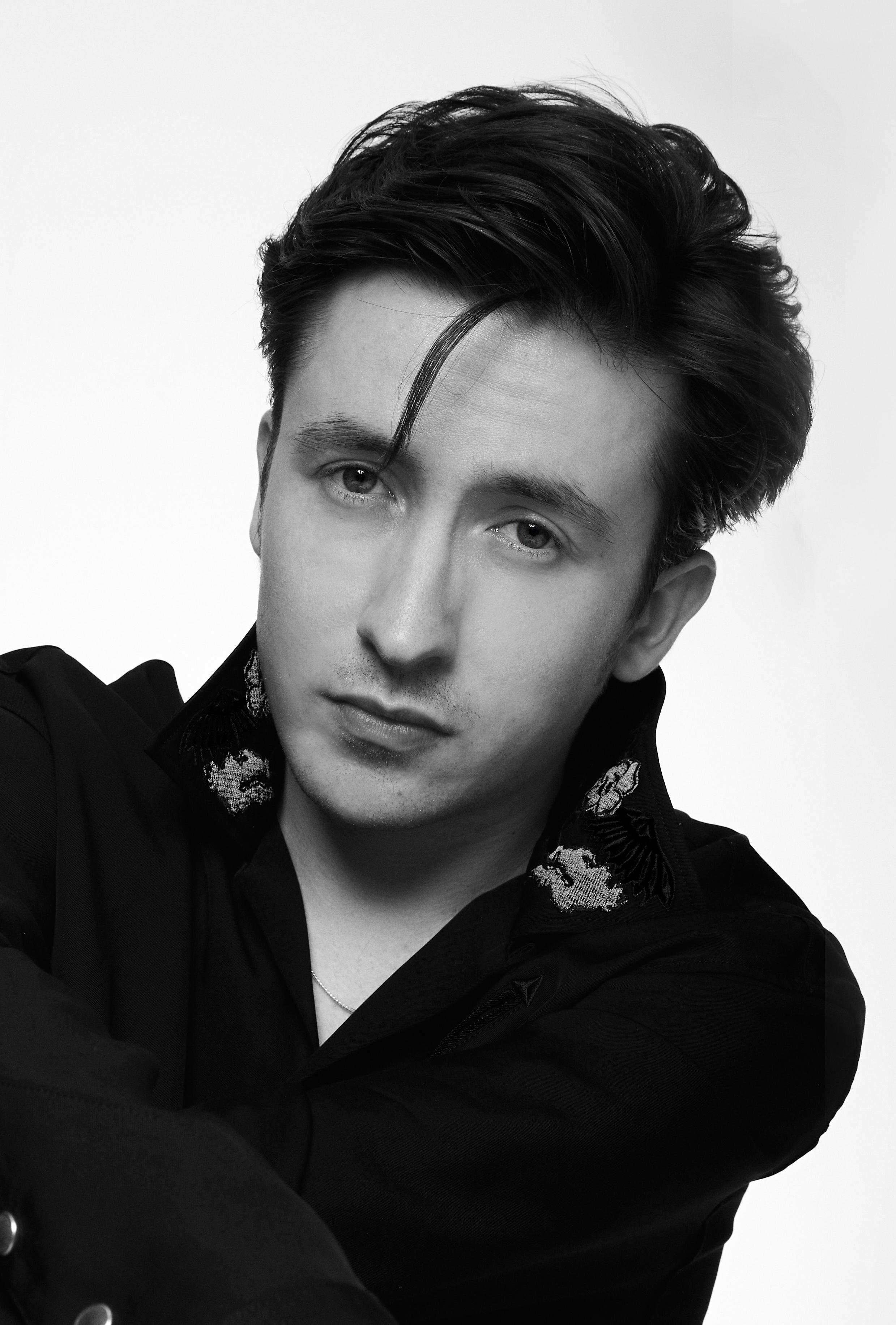 actor Christian Lees large photo