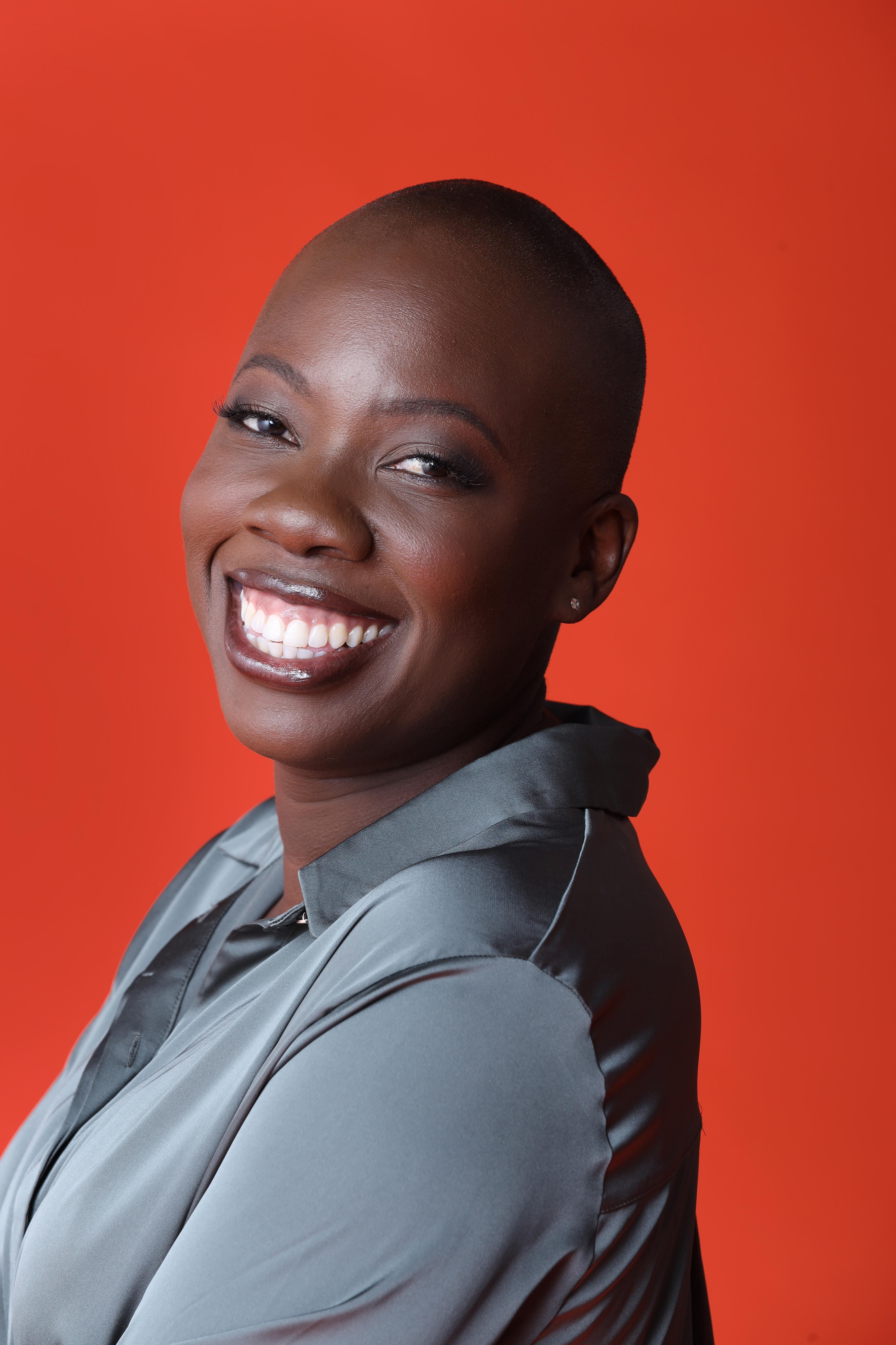 actor Denise Khumalo large photo