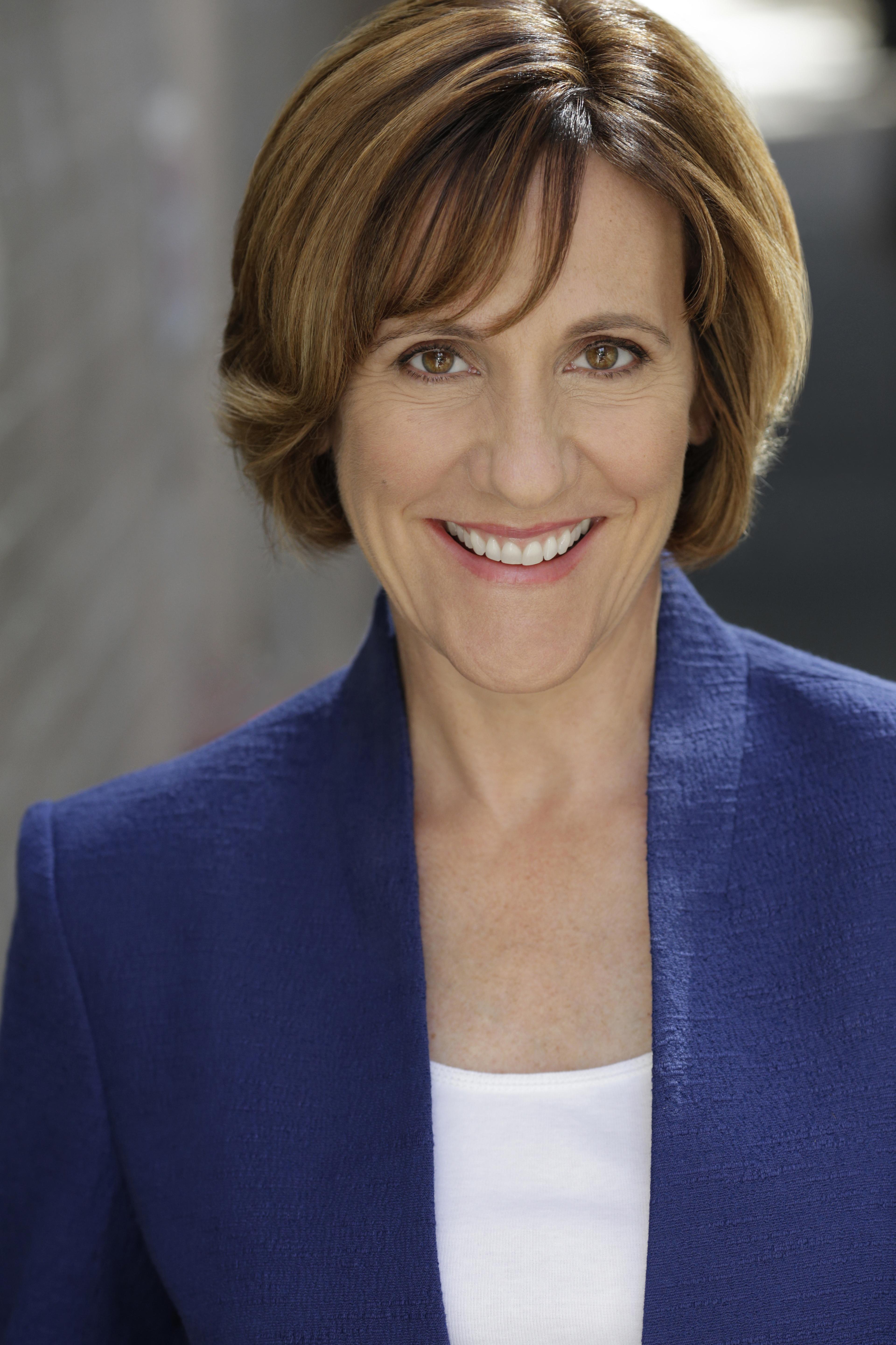 actor Ann Gulian large photo