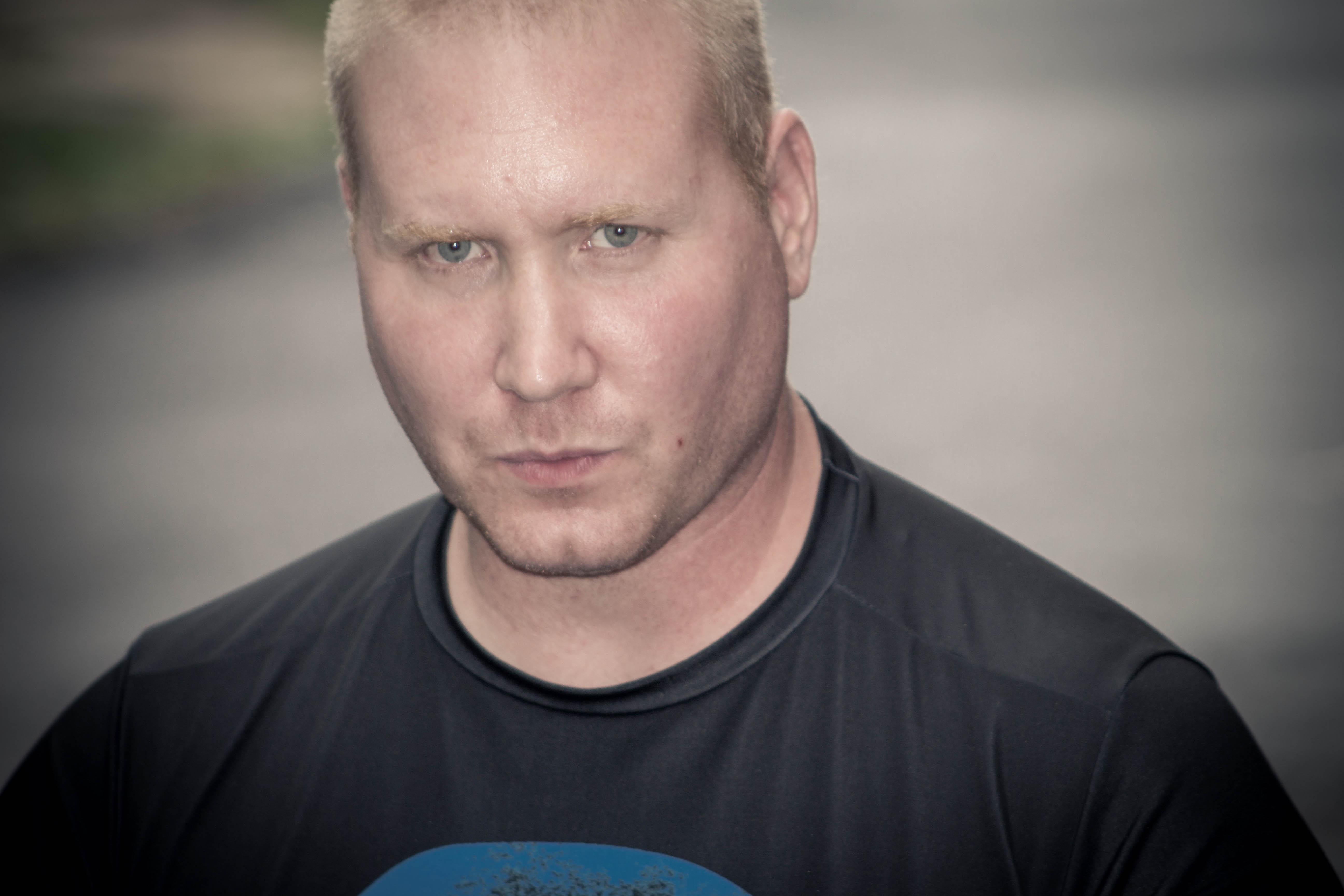 actor Nate Nelson large photo