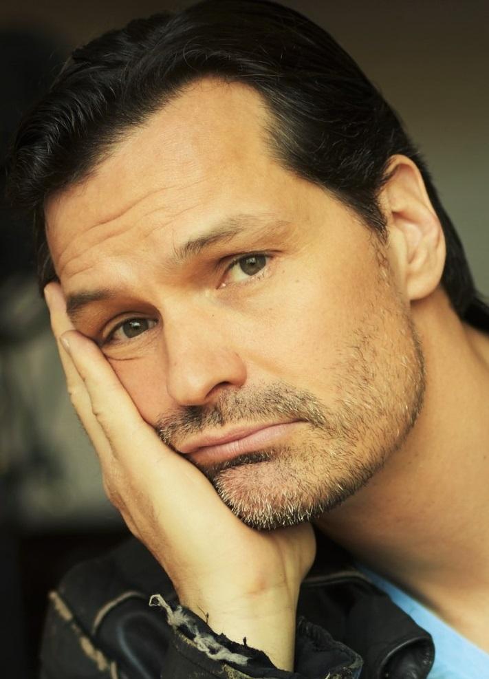 actor Christopher Cordell large photo