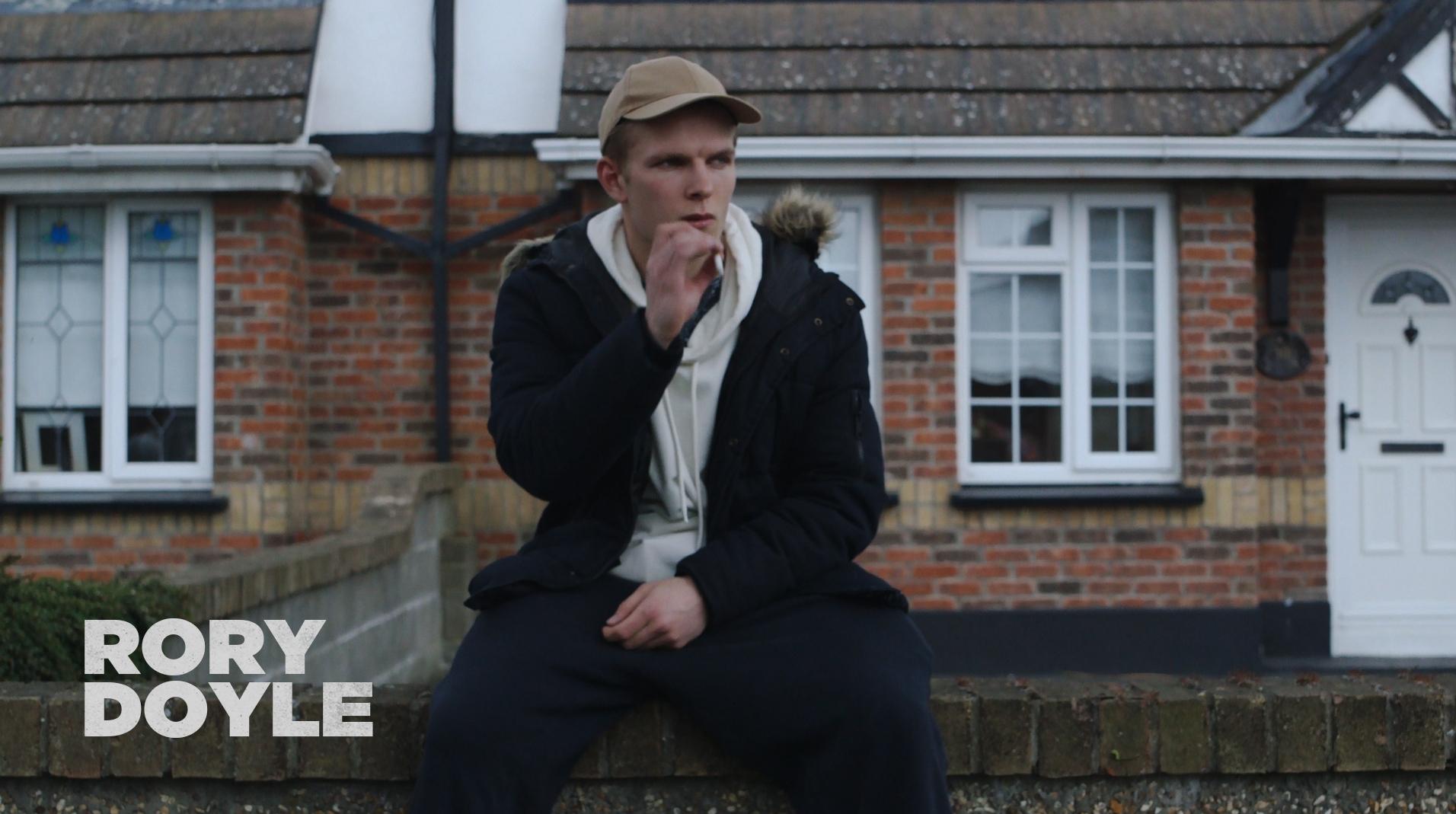 actor Andrew Kingston large photo