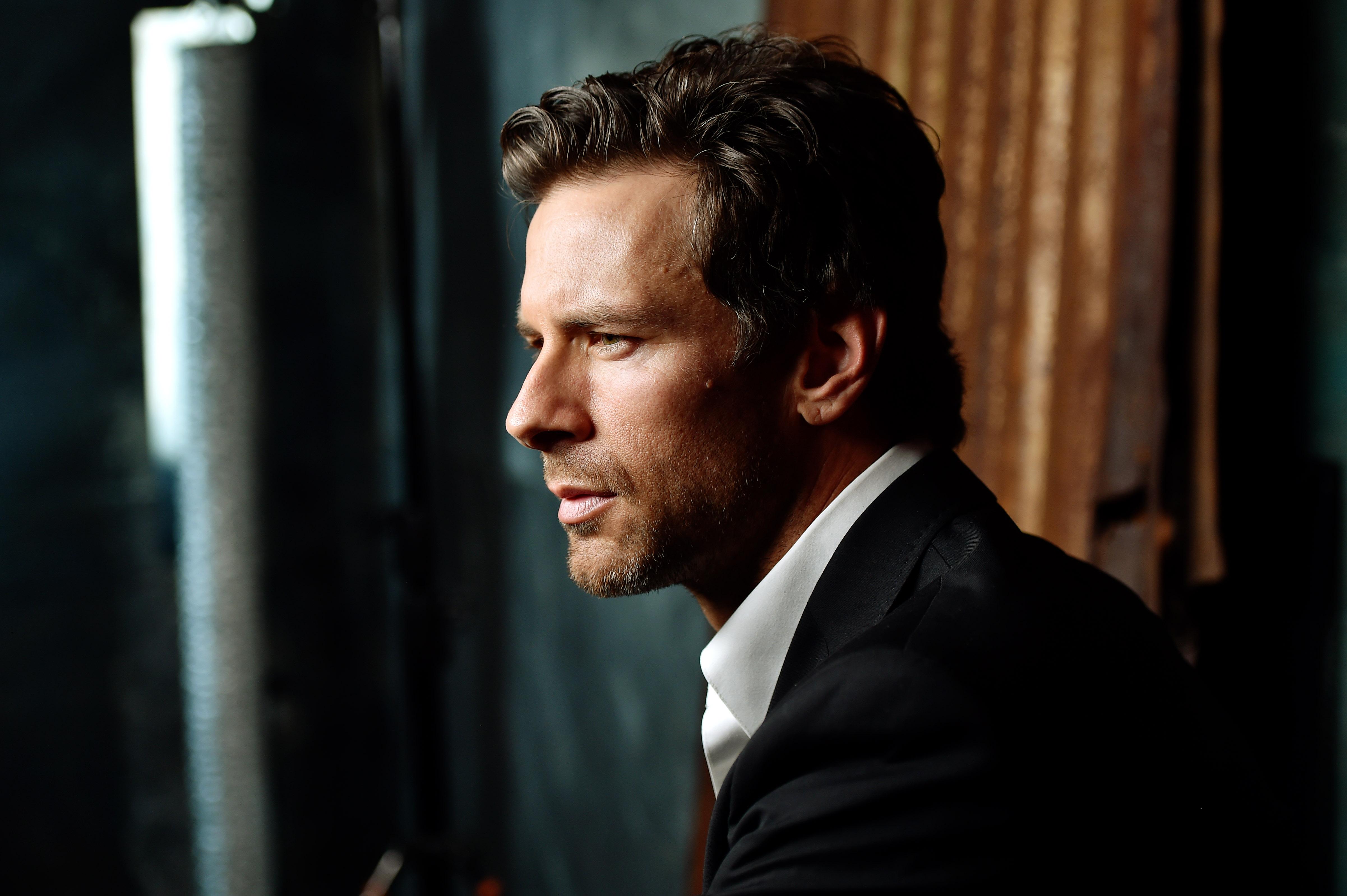 actor Matthew Pohlkamp large photo