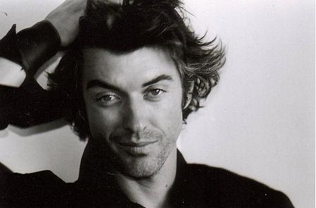 actor Dean Slater large photo