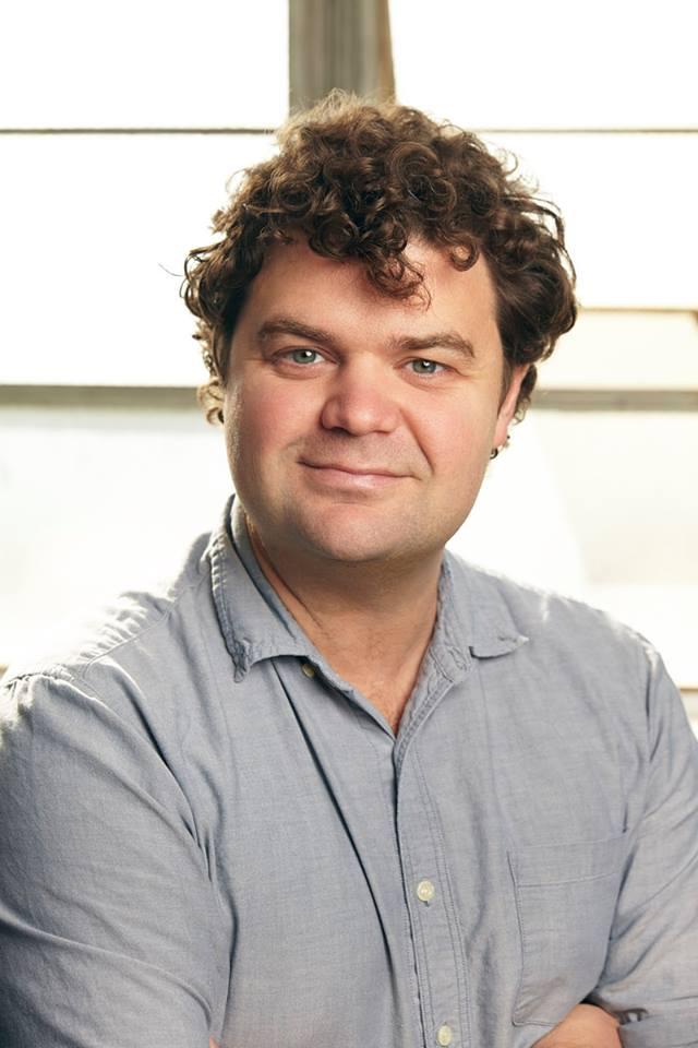 actor Jordan Morris large photo