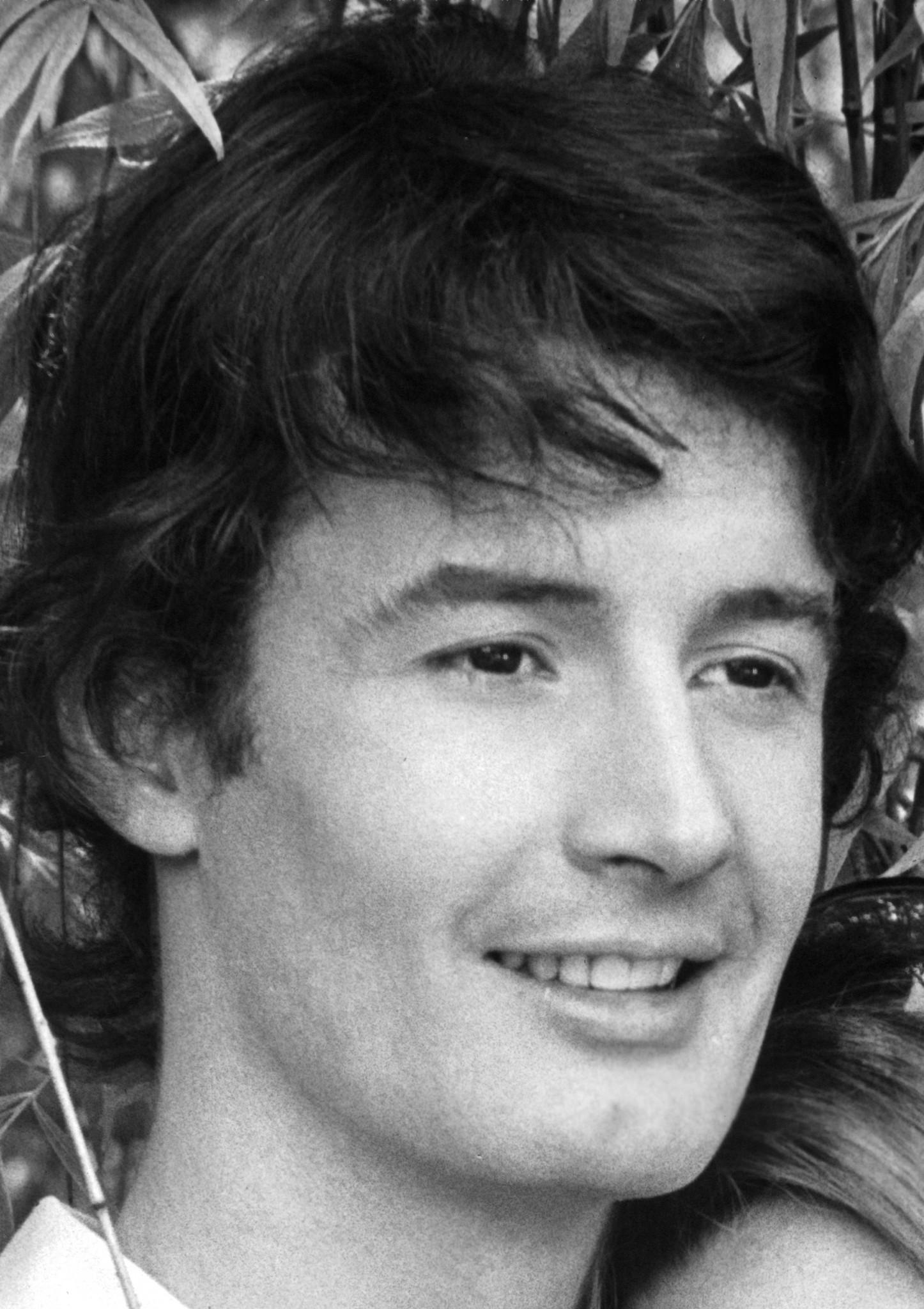 actor Roger Van Hool large photo