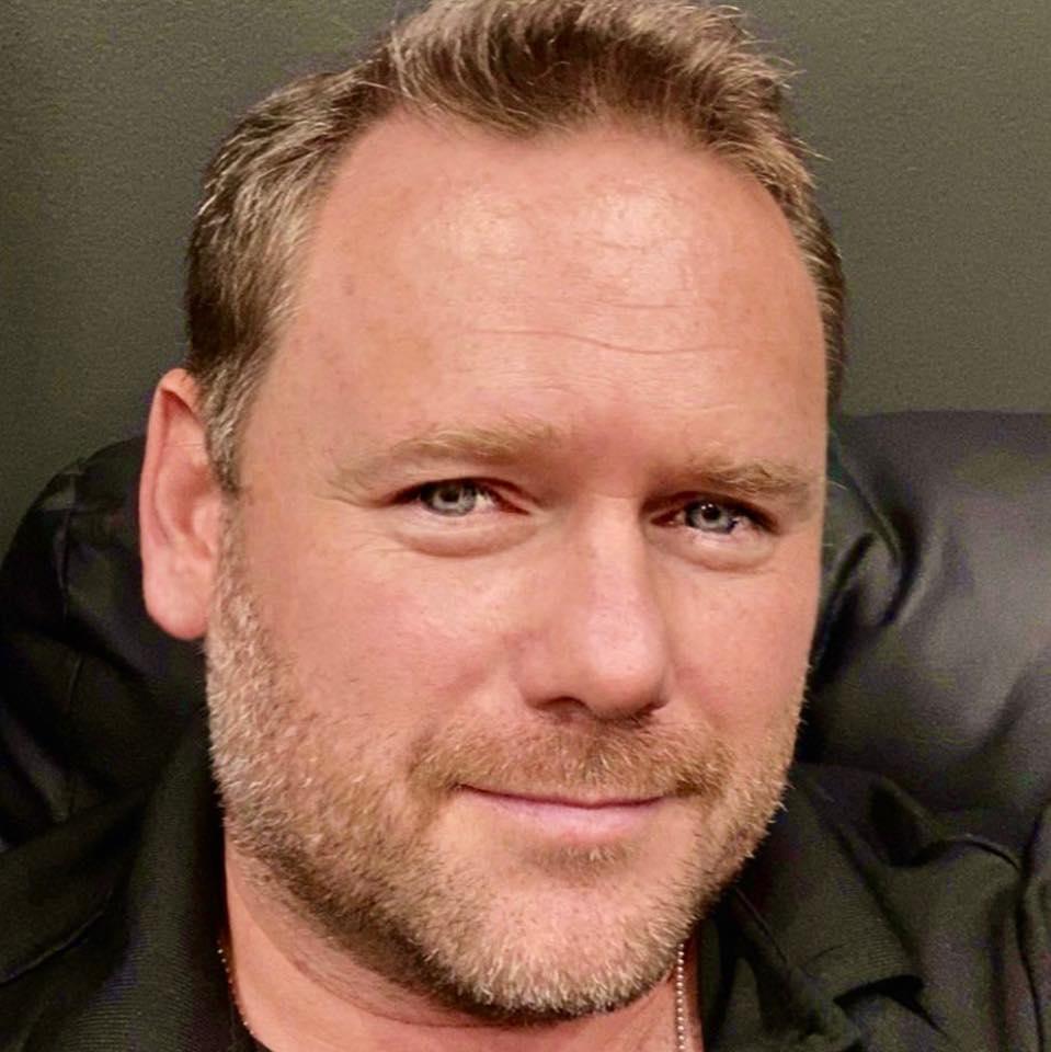 actor Russell Stuart large photo