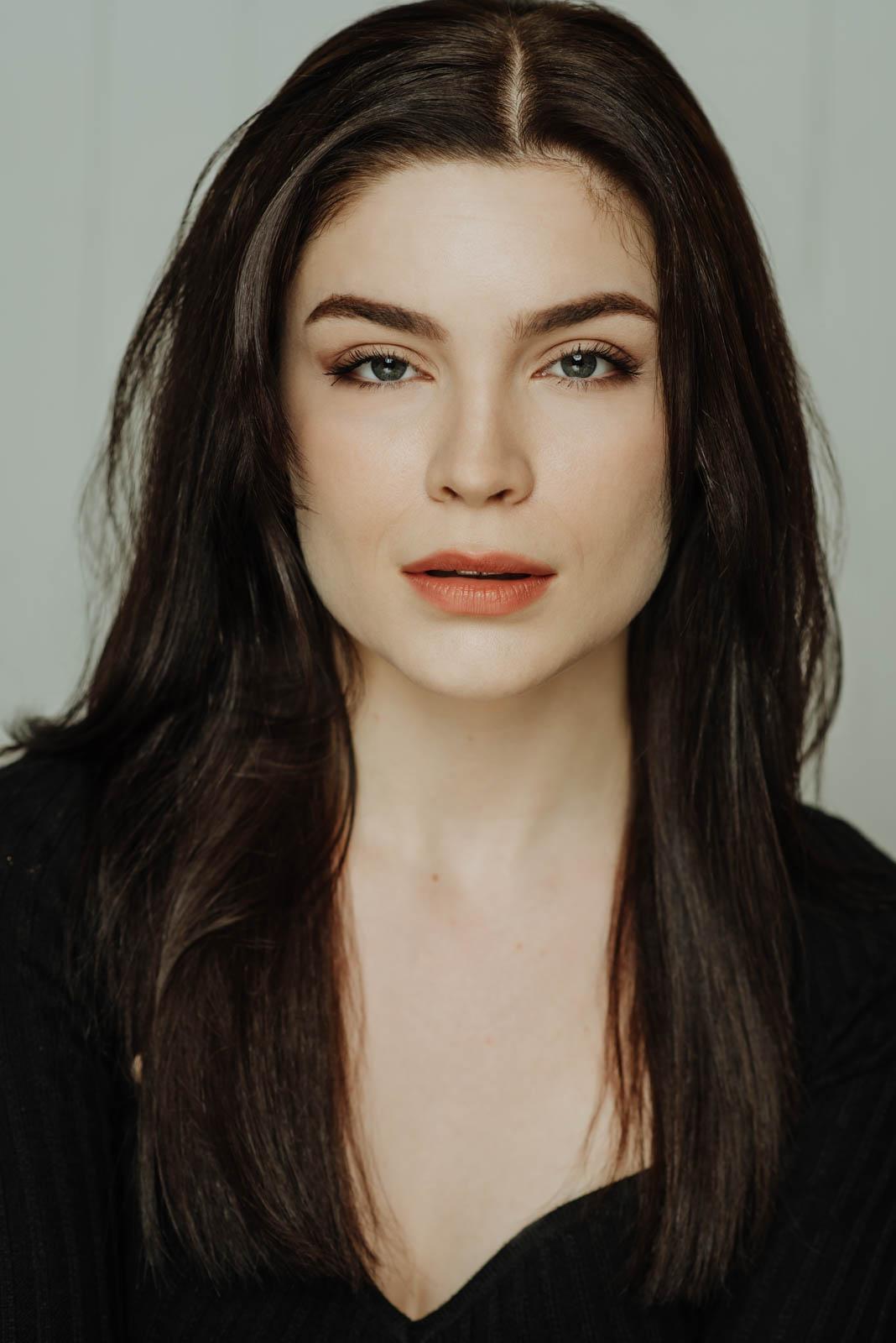 actor Madeleine Steuart large photo