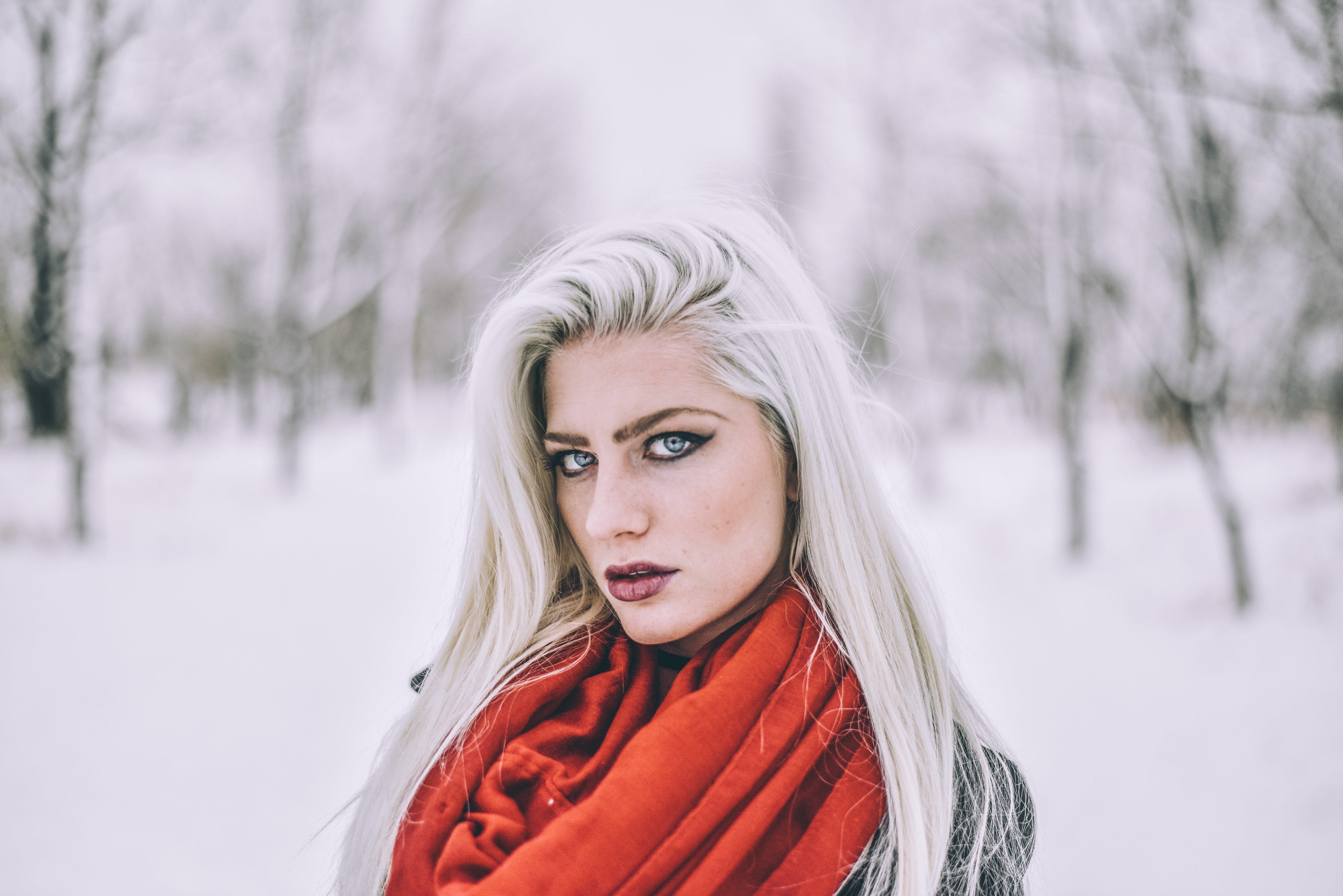 actor Megan Teering large photo