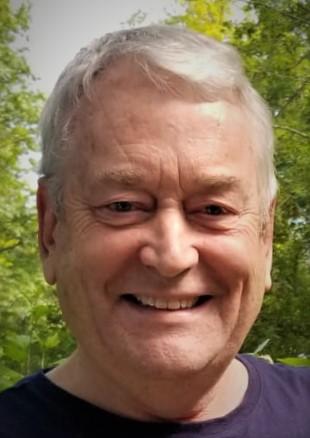 actor Anthony Bekenn large photo